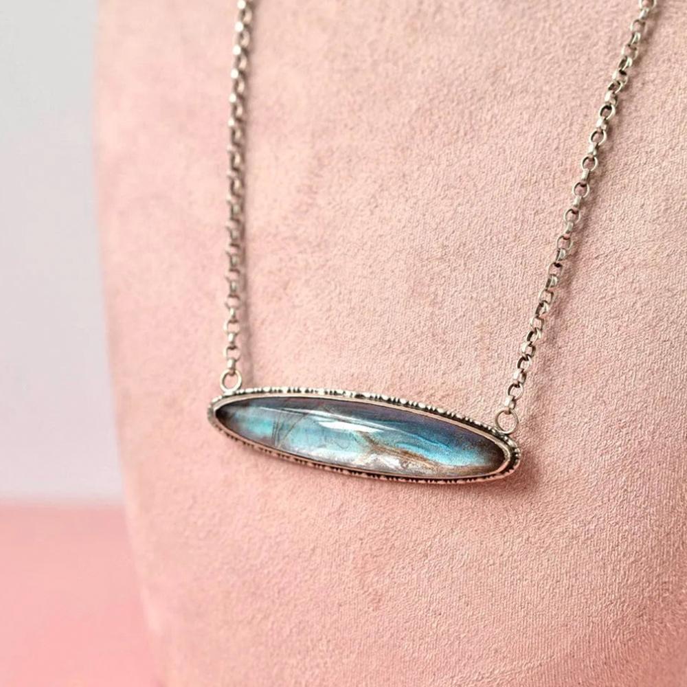 Antica collana vittoriana con ciondolo a forma di ala di farfalla in argento sterling in vendita 3