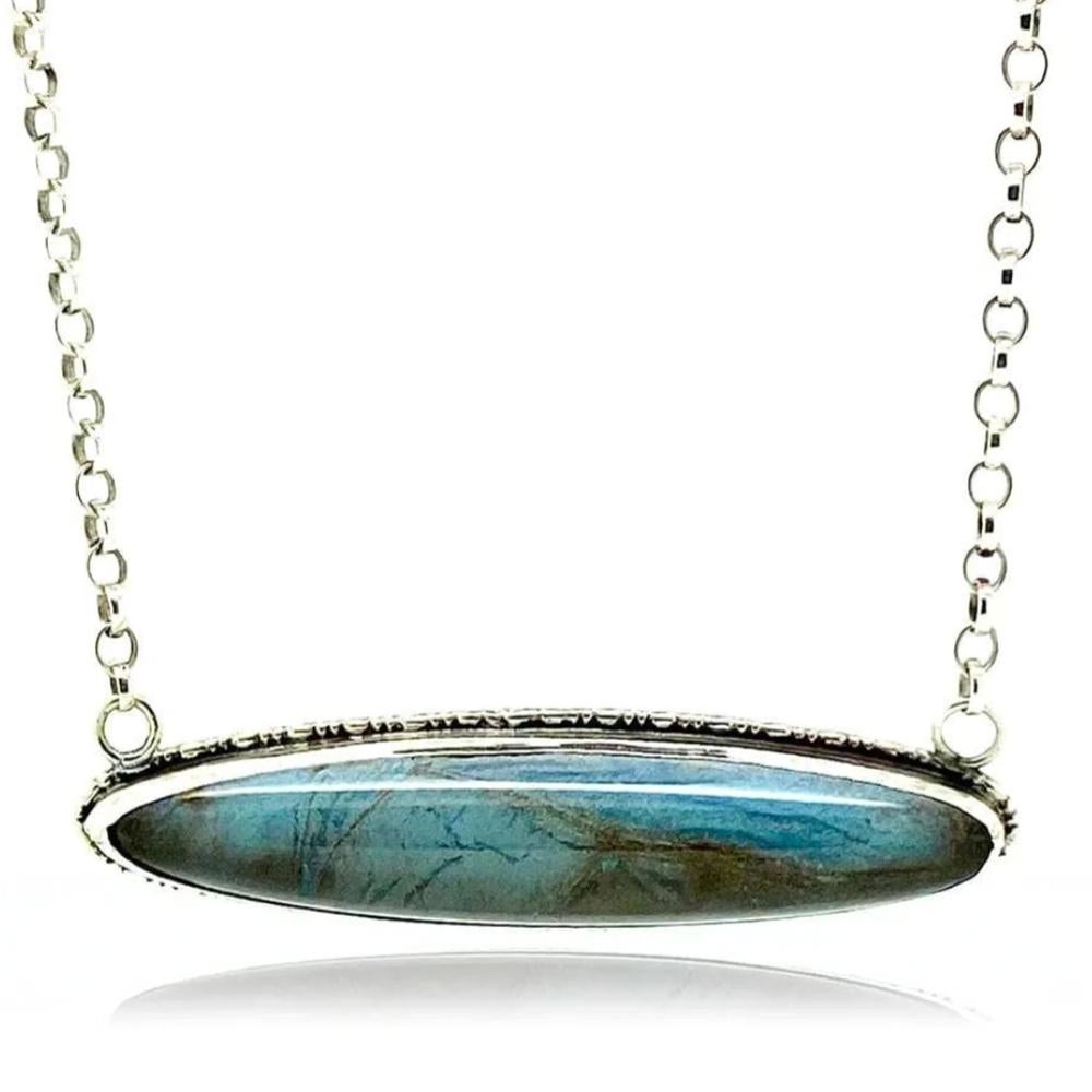 Antica collana vittoriana con ciondolo a forma di ala di farfalla in argento sterling in vendita 4