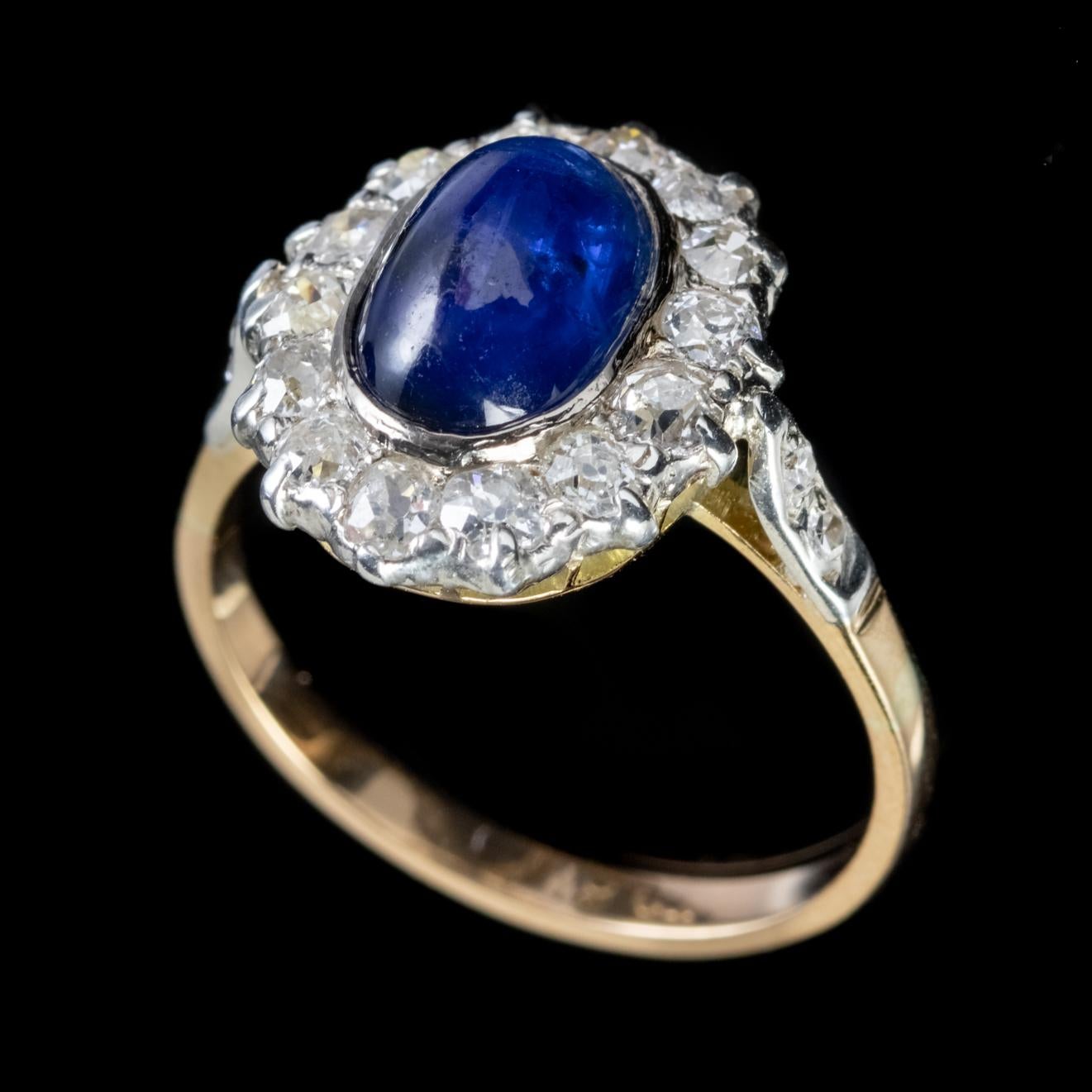 Antique Victorian Cabochon Sapphire Diamond Ring 18 Carat Gold, circa 1880 For Sale 2