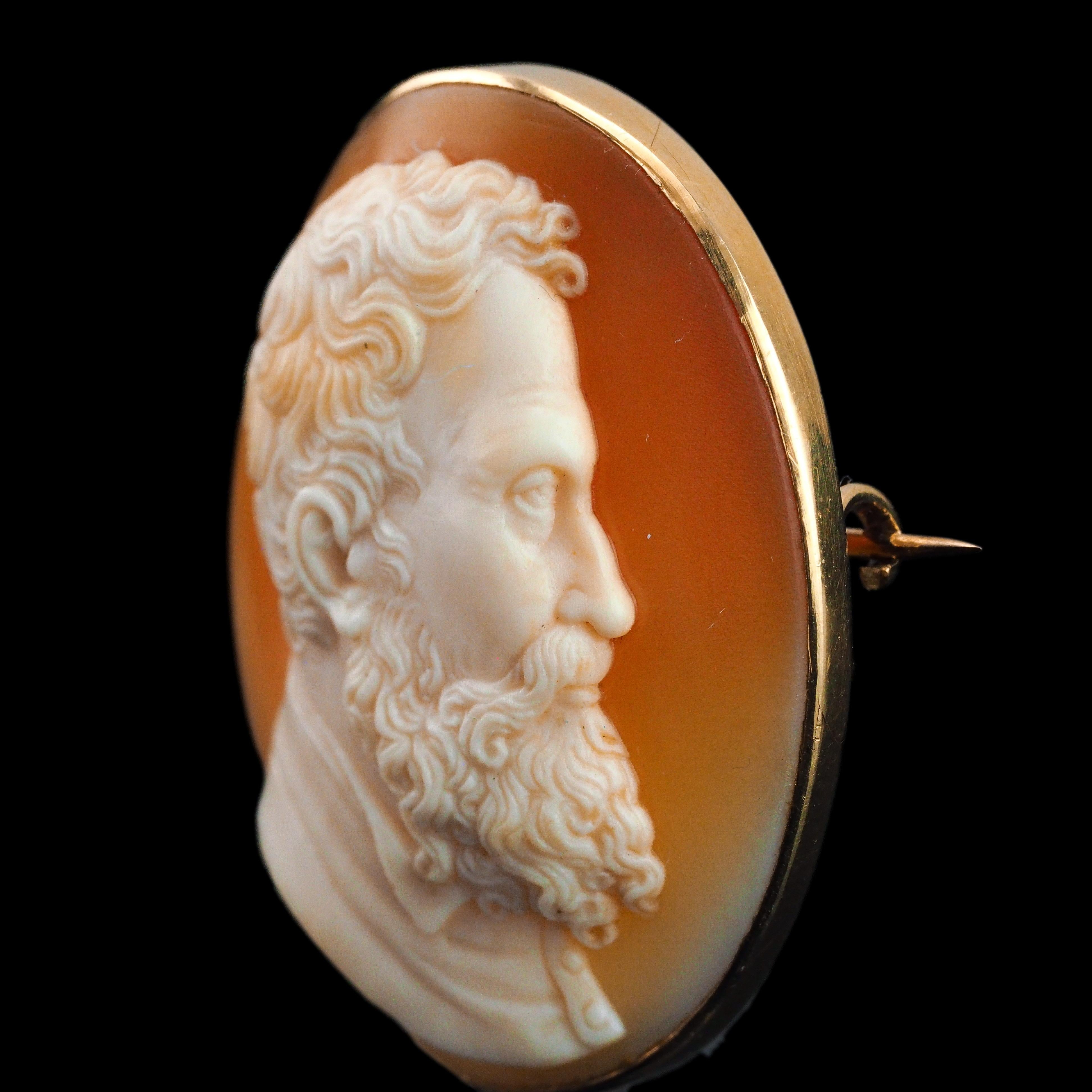 Antique Victorian Cameo Brooch 14K Gold with Portrait of a Gentleman - c.1890 1