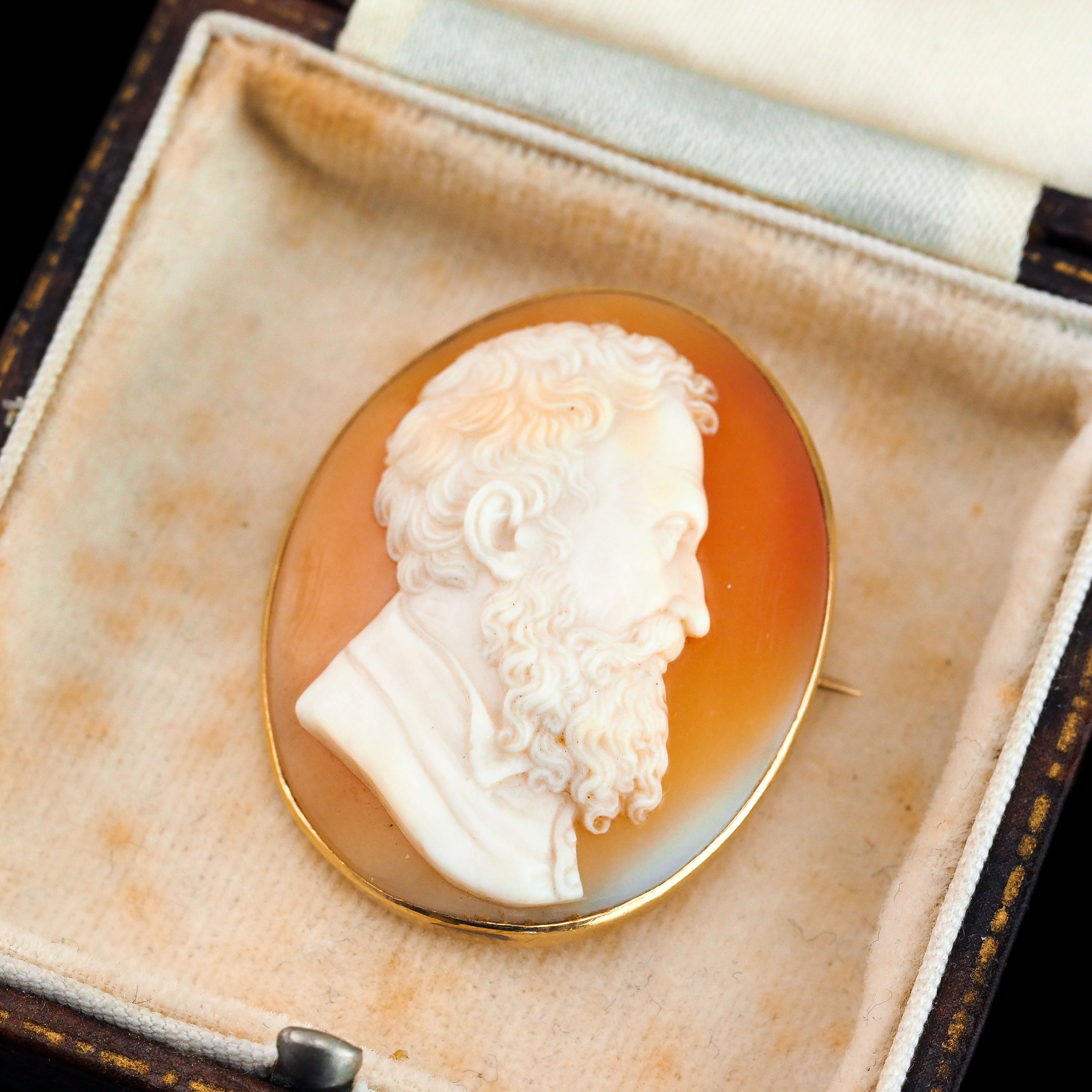 Antiguo broche camafeo victoriano de oro de 14 quilates con el retrato de un caballero - c.1890 3