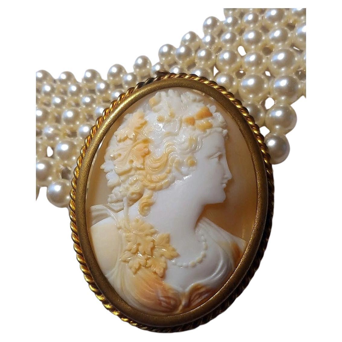 Antique Victorian Cameo Shell Bacchante Pin Brooch, Circa 1890 For Sale