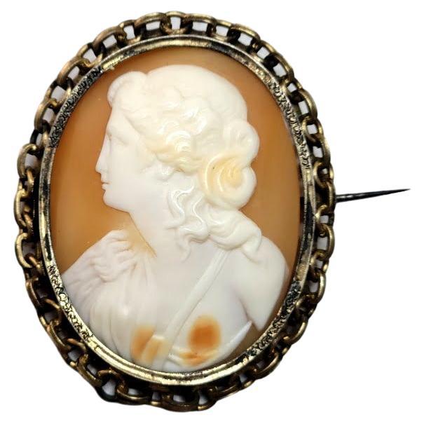Antique Victorian Cameo Shell Brooch Greek Young Muse For Sale