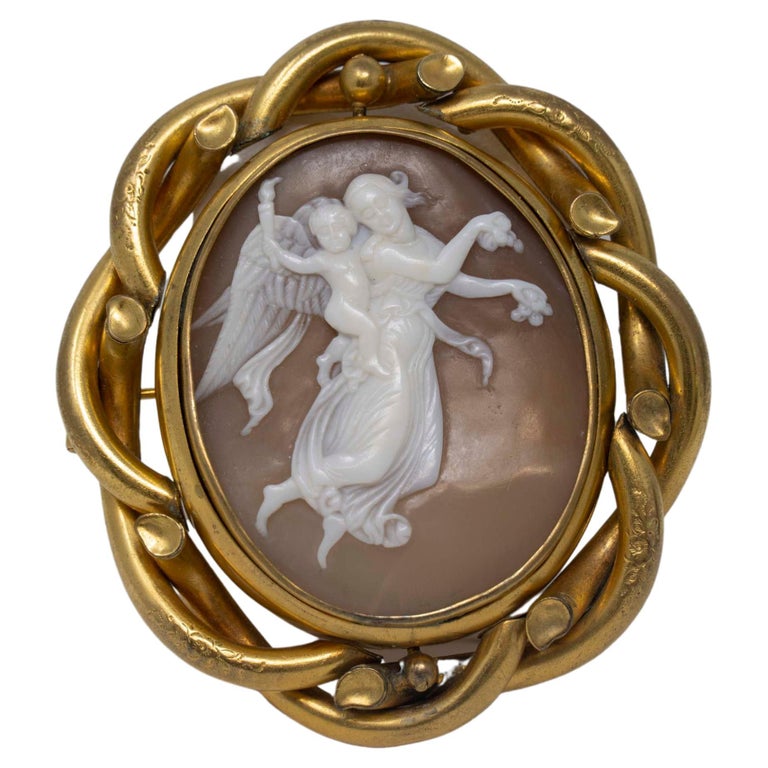 Antique Victorian Cameo Venus & Cupid Mourning Brooch For Sale