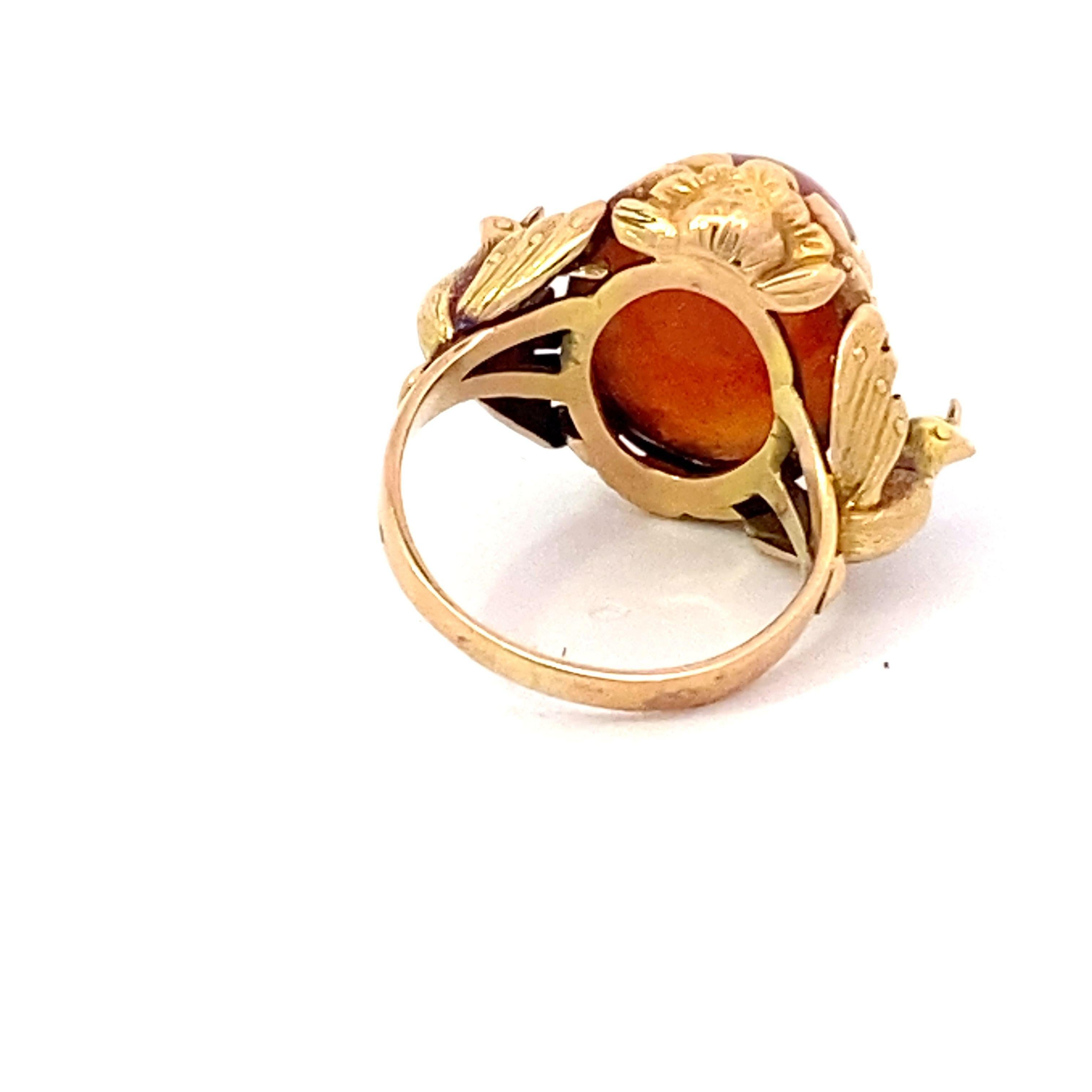 Antiguo Anillo Victoriano de Cornalina y Pavo Real en venta 3