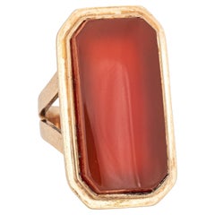 Anello antico vittoriano di corniola allungato in oro giallo 14k a fascia lunga rosa
