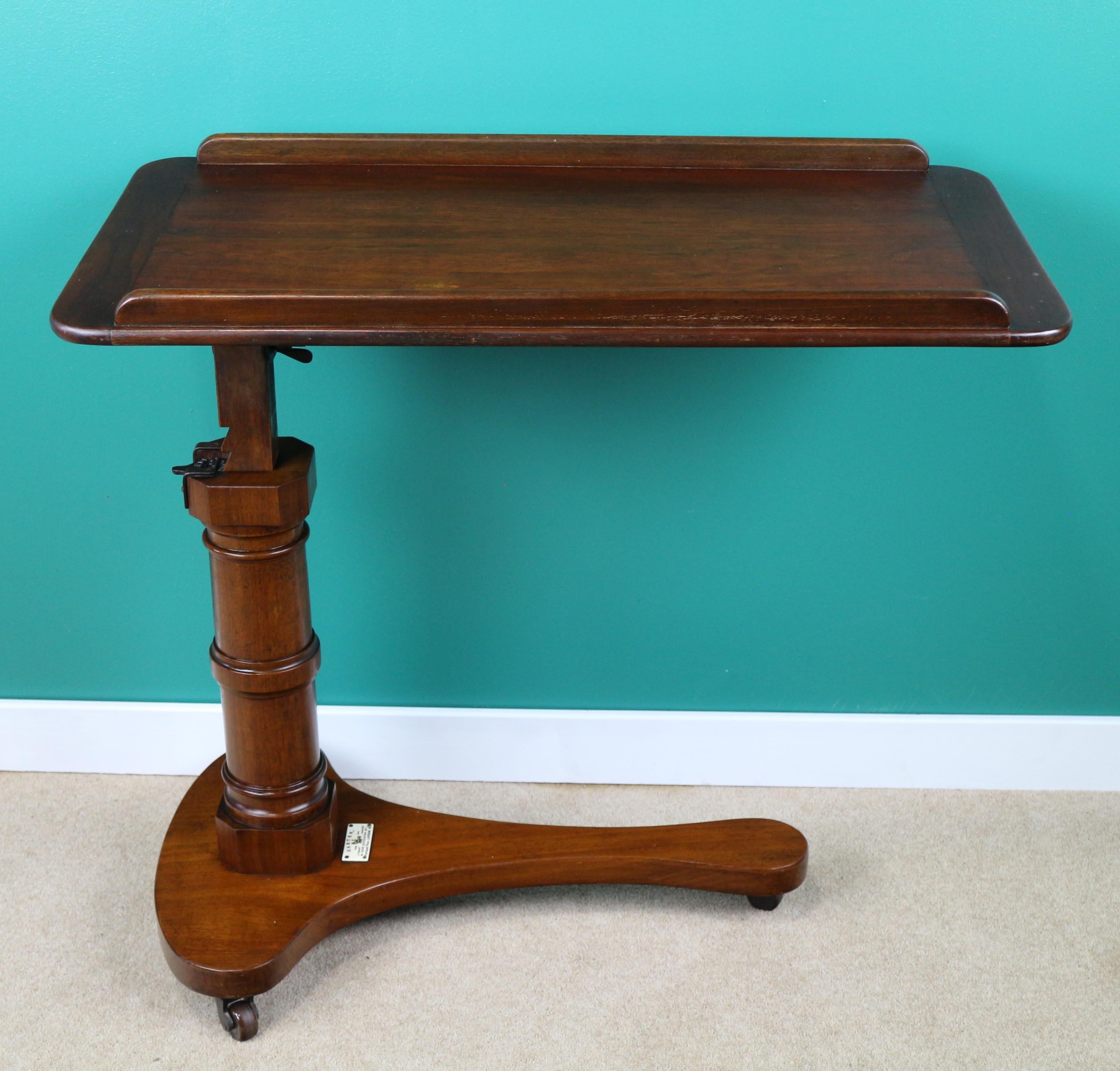 XIXe siècle Ancienne table de lecture victorienne en acajou pour lit réglable Carter's Patent London en vente