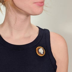 Antique Victorian Carved Hardstone Agate & 18k Gold Cameo Brooch of a Young Lady