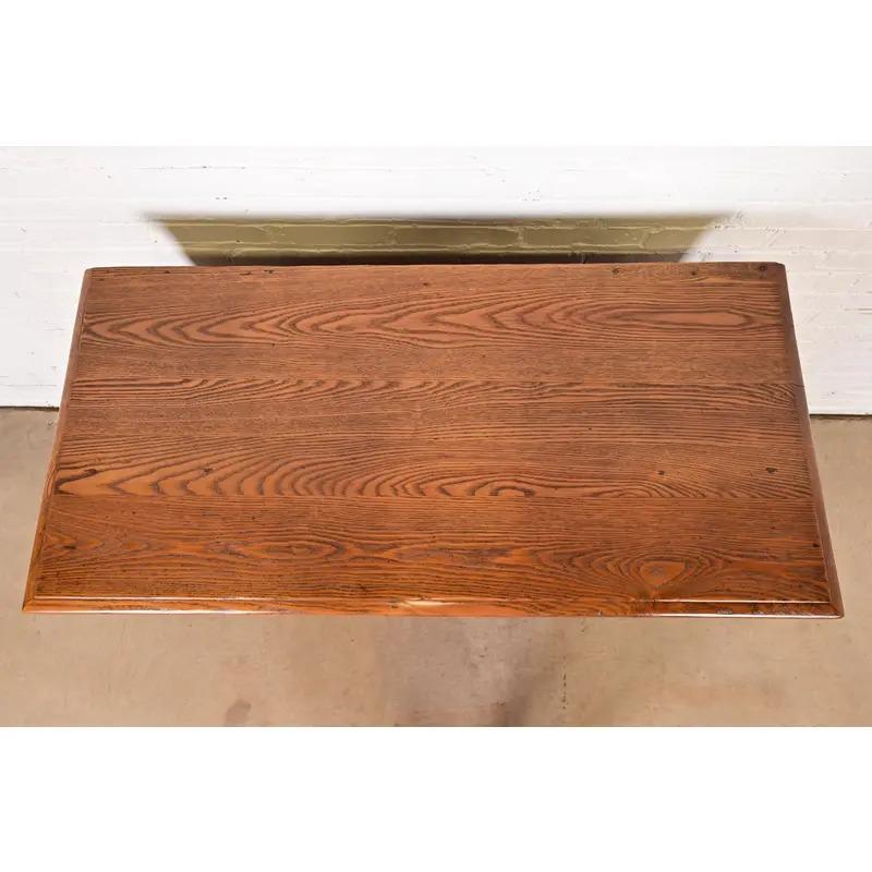 Antike viktorianische Kommode oder Schubladenkommode aus geschnitzter Eiche, um 1890 im Angebot 3