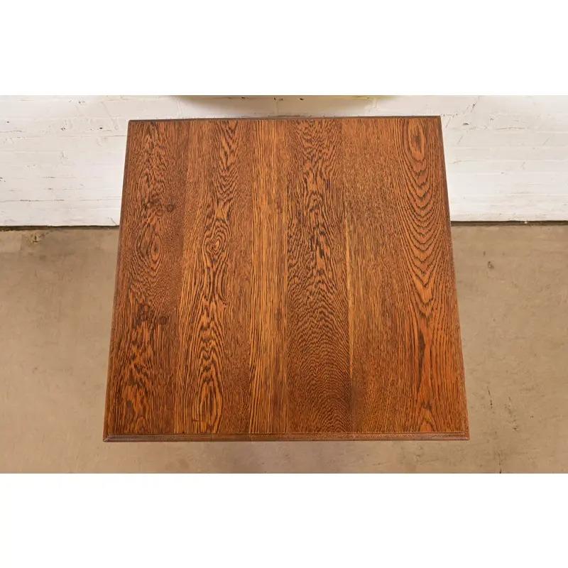 Ancienne table de salon ou table d'appoint victorienne en Oak sculpté, Circa 1900 en vente 2