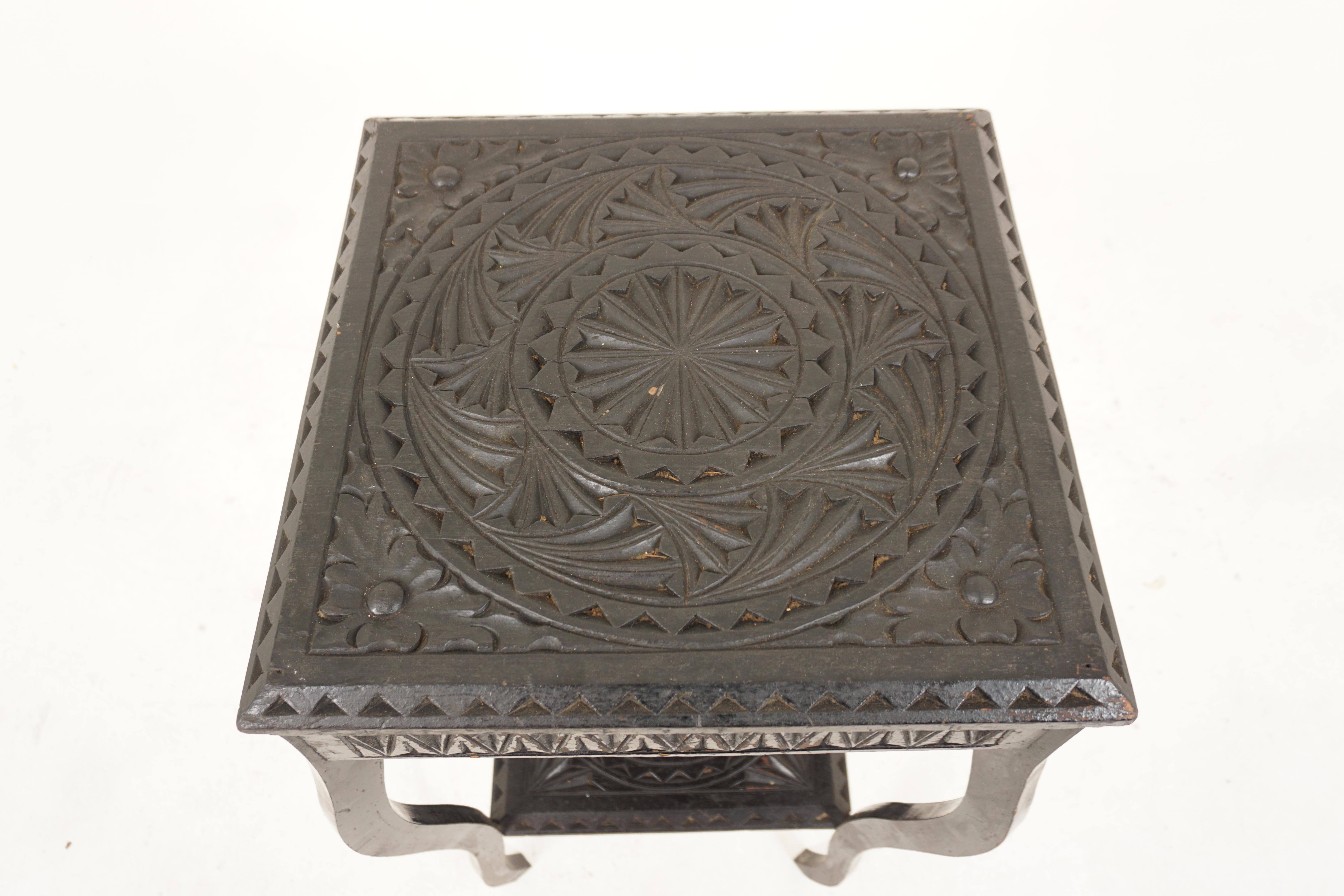 Antique Victorian Carved Oak Side Table, Hall Table, Scotland 1890, H787 In Good Condition In Vancouver, BC