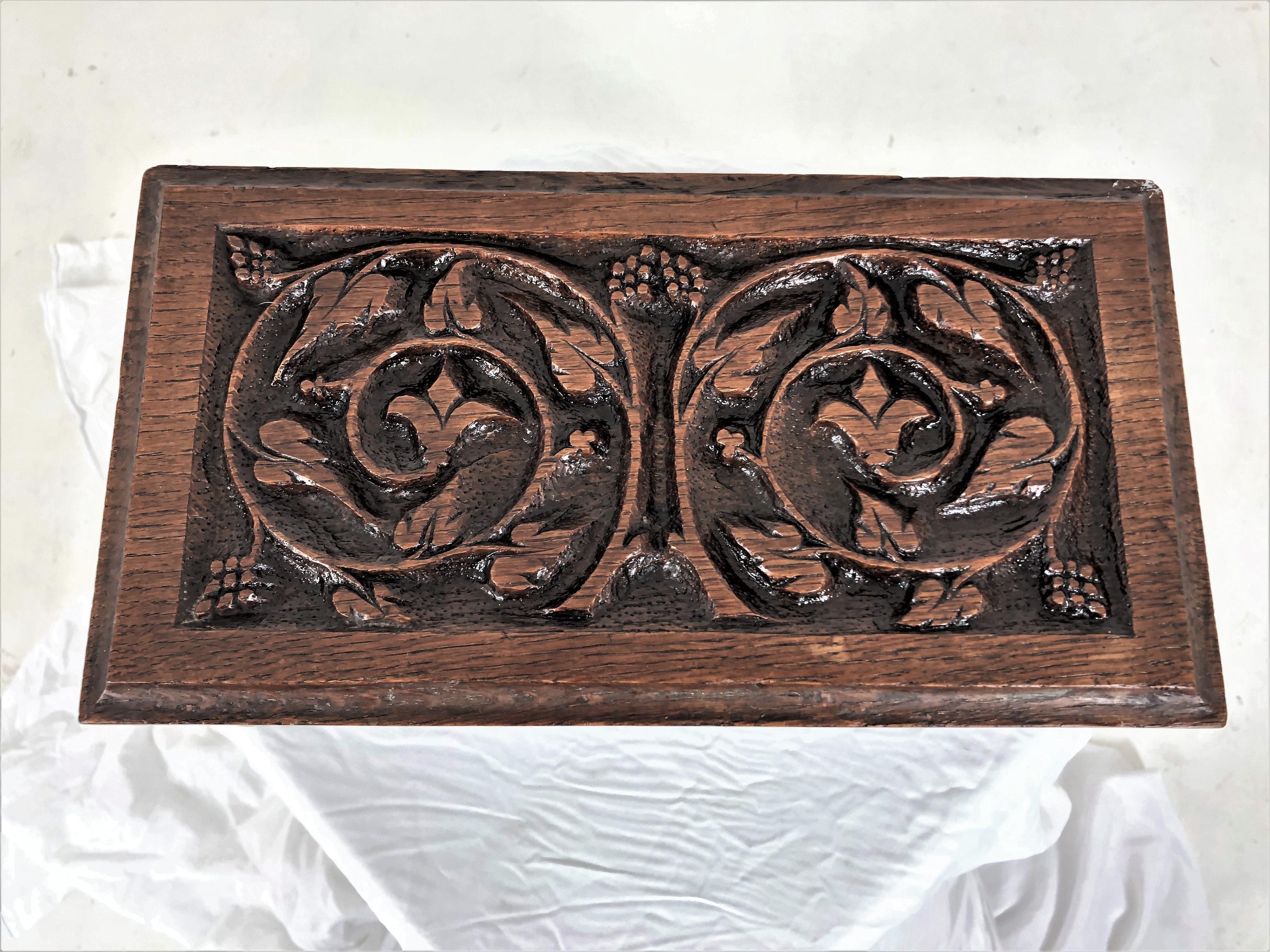 Antique Victorian Carved Oak Stool, Table, Art and Crafts, Scotland 1950, H832 In Good Condition For Sale In Vancouver, BC