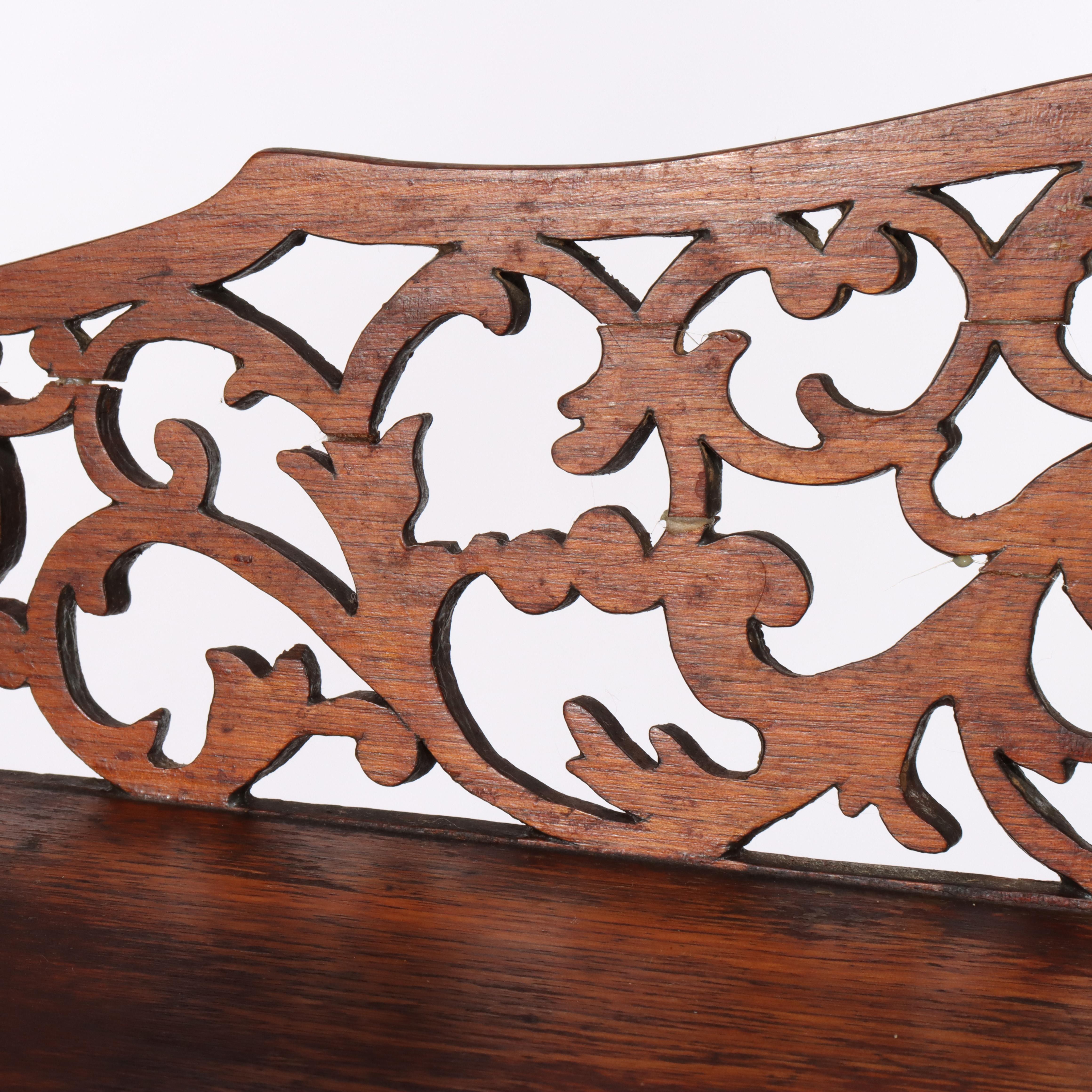 XIXe siècle Ancienne étagère victorienne en bois de rose sculpté et filigrané à quatre étagères et tiroir c1890 en vente