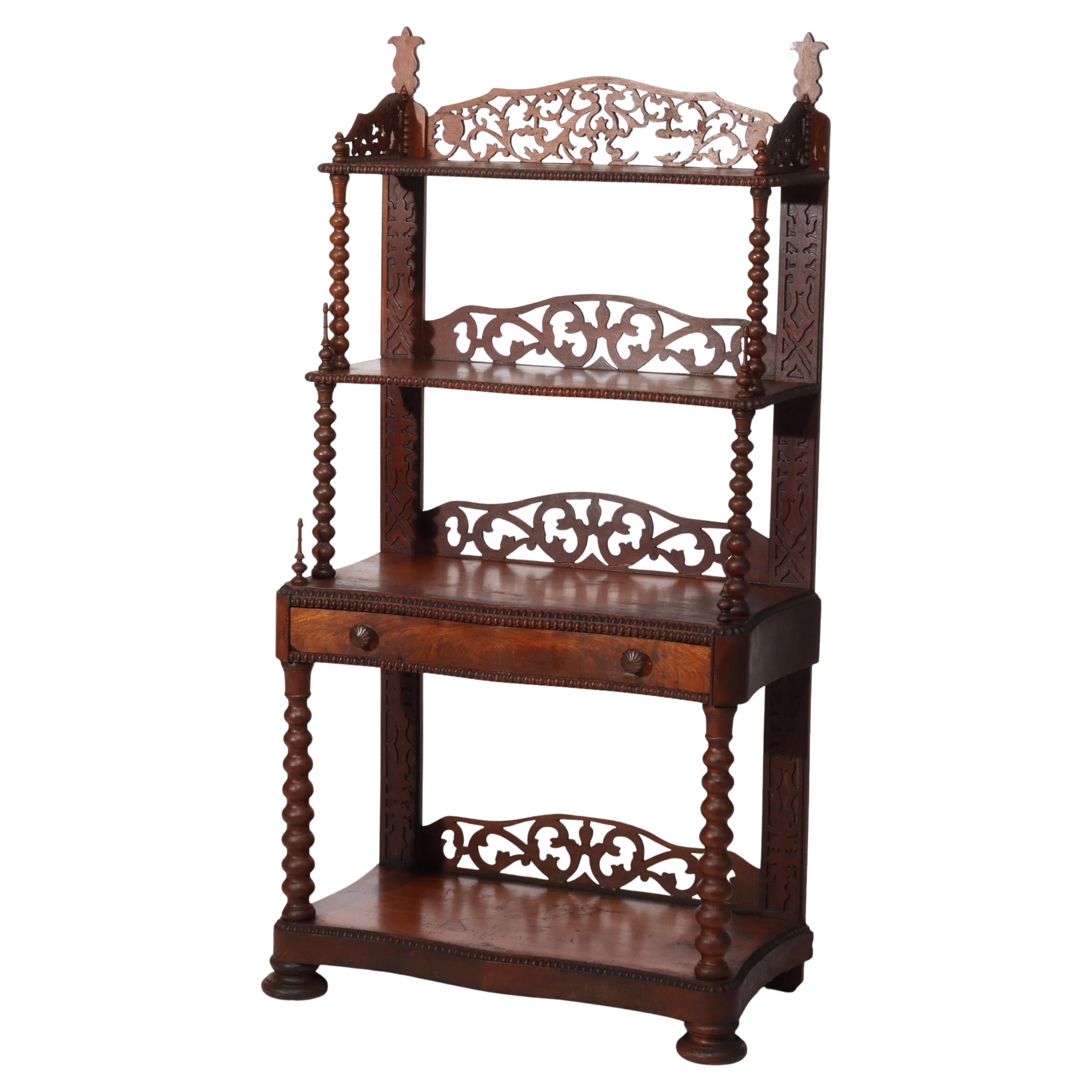 Ancienne étagère victorienne en bois de rose sculpté et filigrané à quatre étagères et tiroir c1890