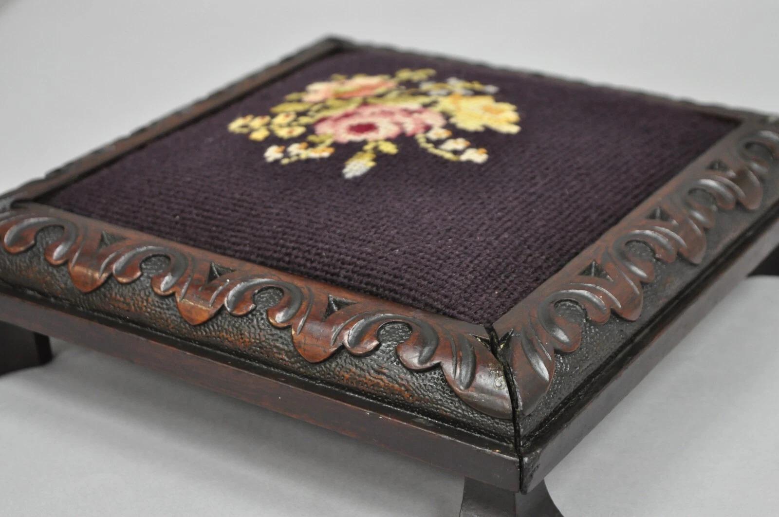 Ancien pouf Victorien en acajou massif sculpté à l'aiguille floral Ottoman en vente 2