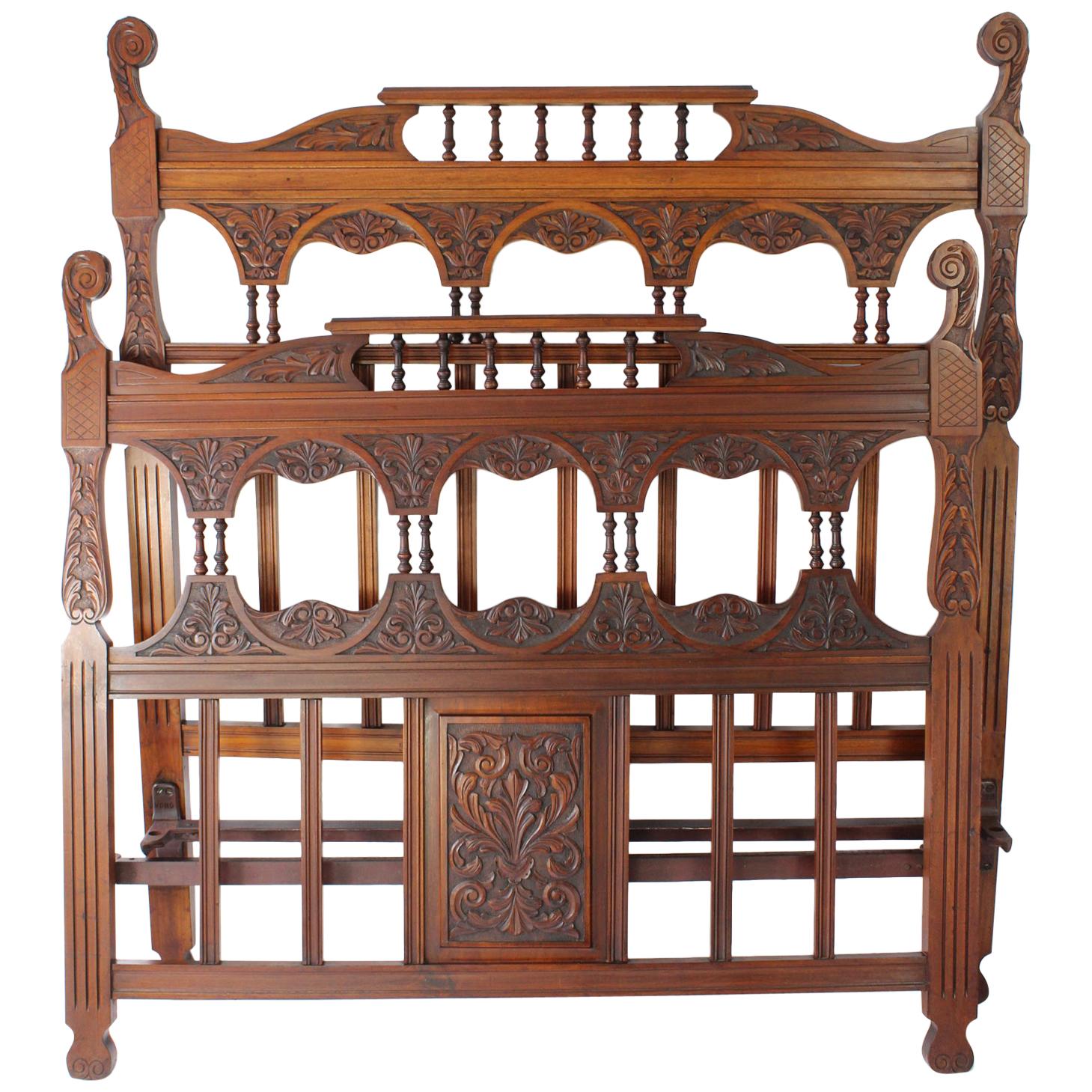 Antique Victorian Carved Walnut Bedstead UK Double Bed / US Full 'Frame' For Sale