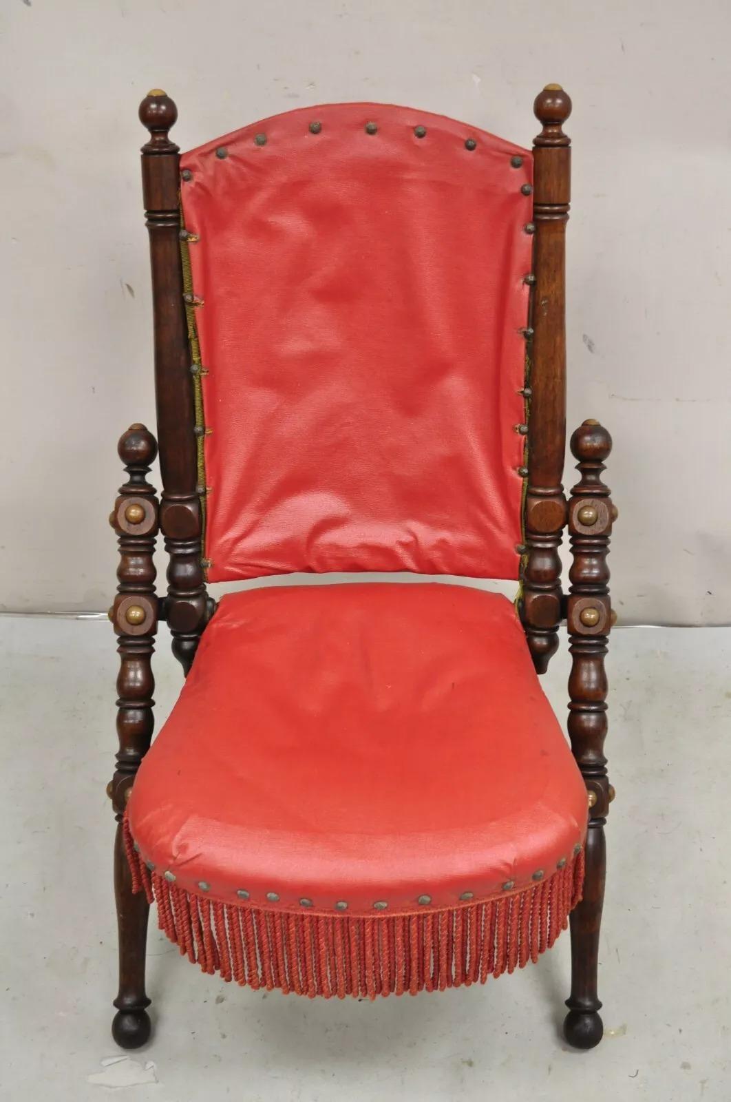 Ancienne chaise de campagne pliante victorienne en noyer sculpté attr. George Hunzinger en vente 5