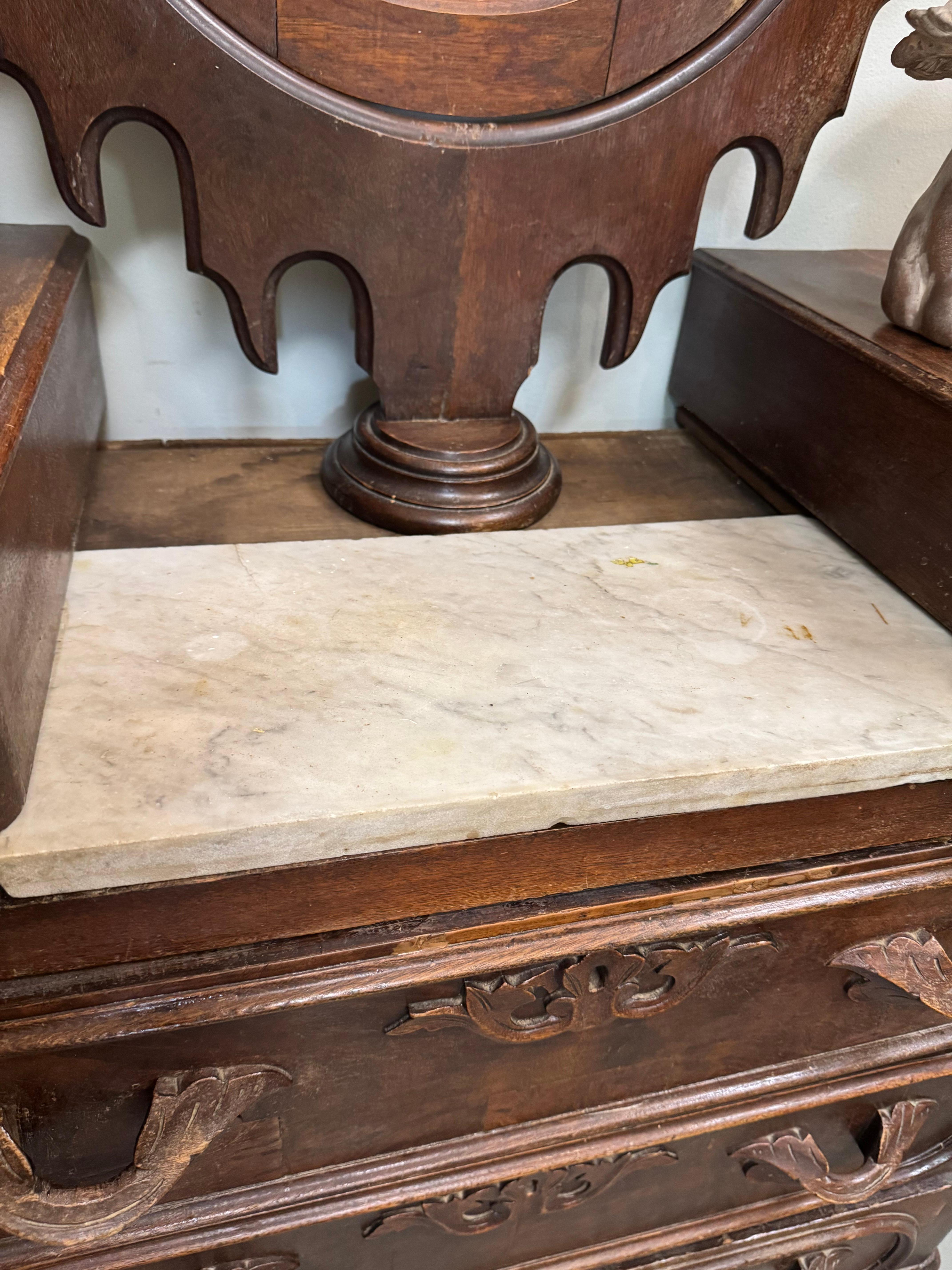 Antique Victorienne Commode à dessus de marbre sculpté en noyer avec Mirror, circa 1890 en vente 4