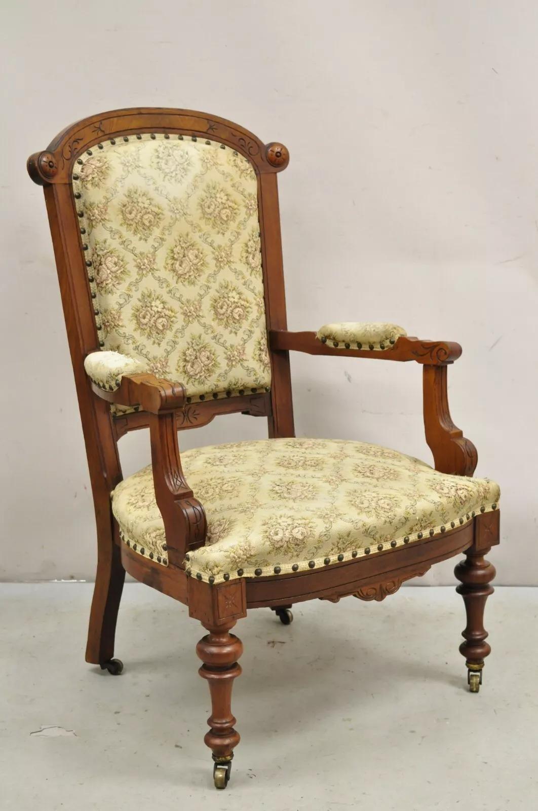 Antike viktorianische geschnitzt Nussbaum Wandteppich gepolstert Parlor Lounge Sessel. CIRCA Spätes 19. Jahrhundert. Abmessungen: 40,5