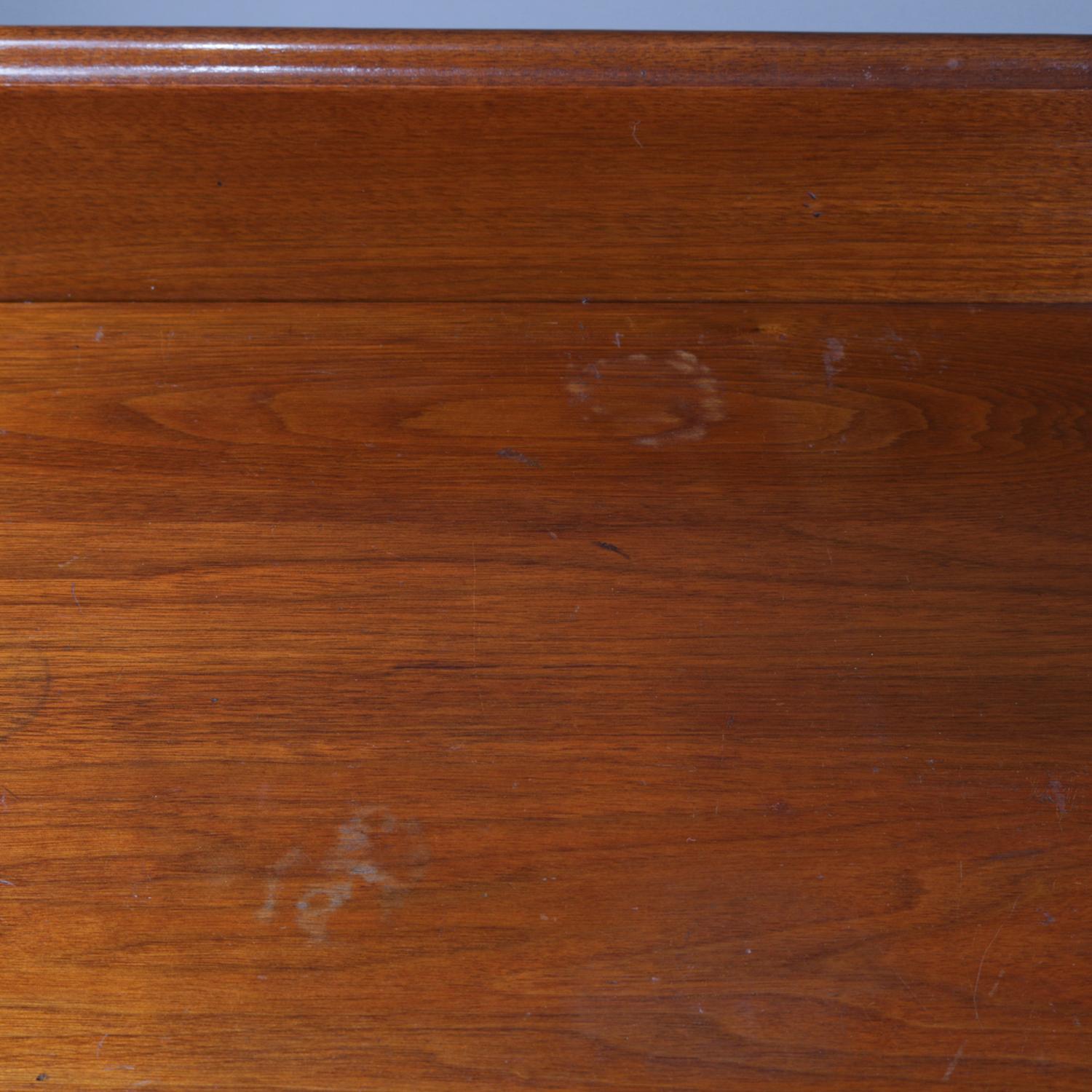 Antique Victorian Carved Walnut Three-Drawer Chest of Drawers, circa 1890 5