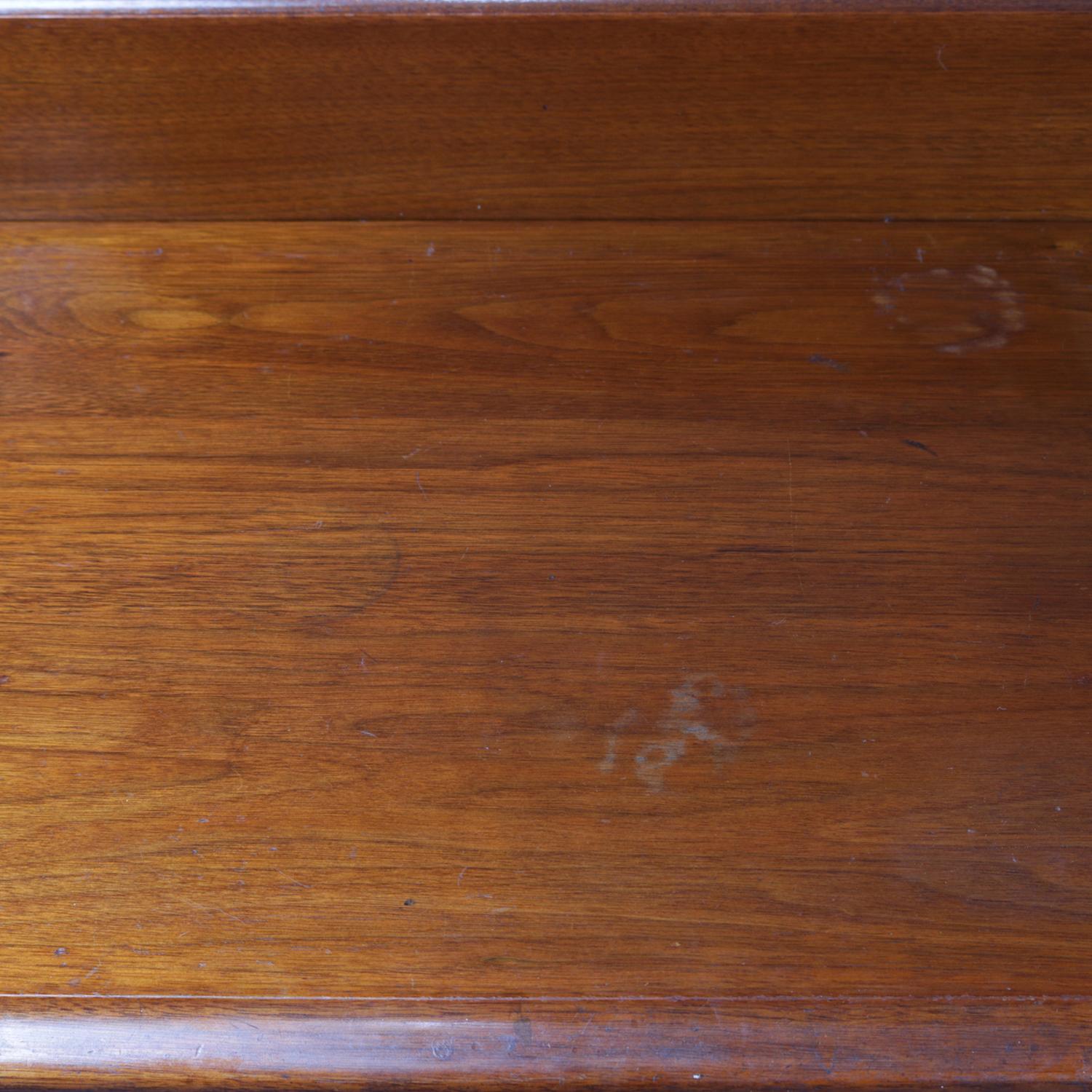 Antique Victorian Carved Walnut Three-Drawer Chest of Drawers, circa 1890 4