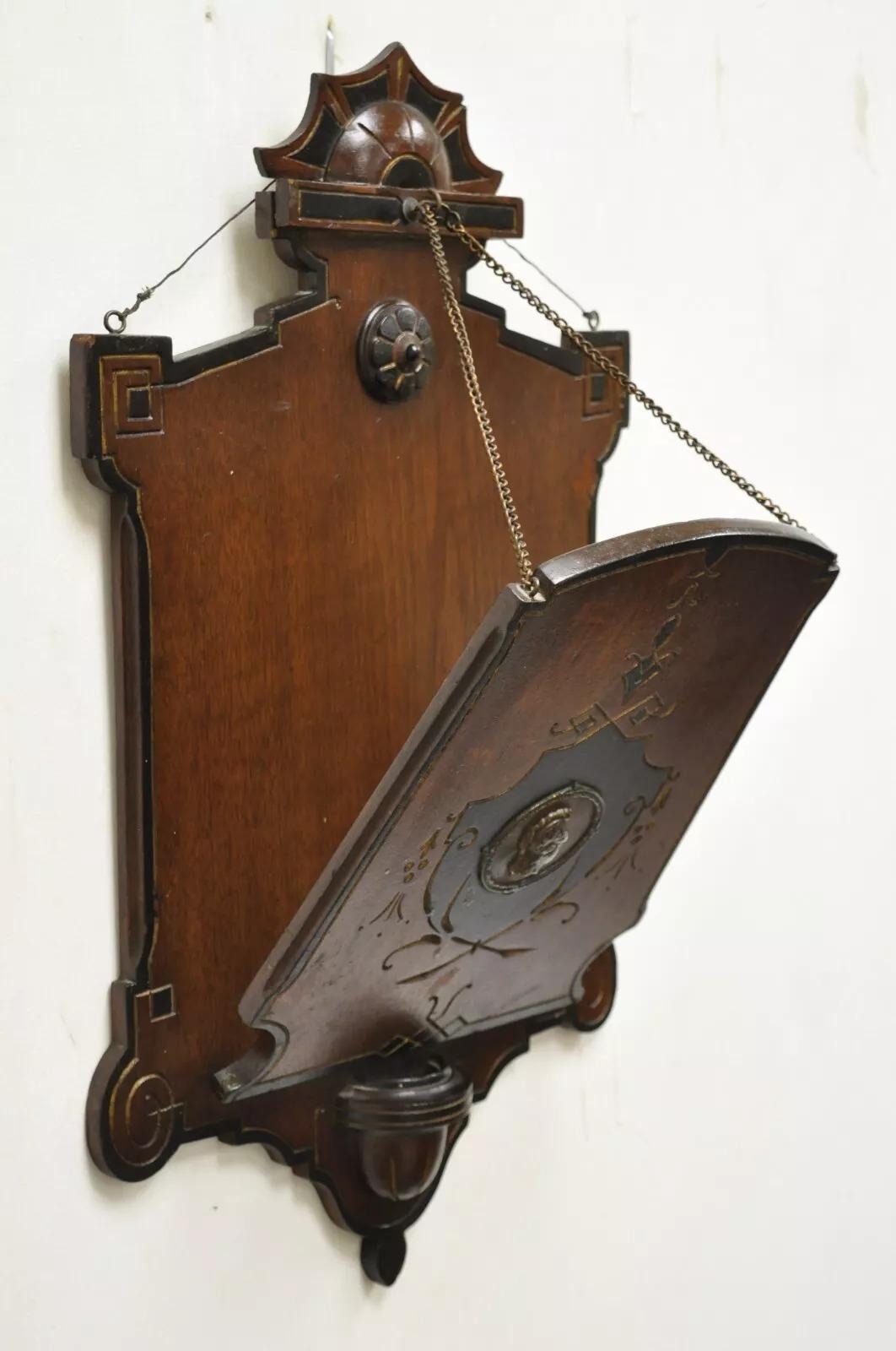 Antike viktorianische geschnitzt Nussbaum Wand hängenden Brief Mail-Dokumenten-Halter. CIRCA Spätes 19. Jahrhundert. Abmessungen: 23