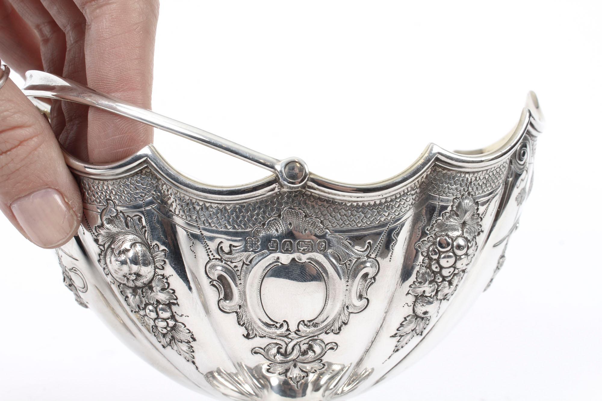 Antique Victorian Cased Sterling Silver Sugar Bowl & Sifter, 1868, 19th Century 9