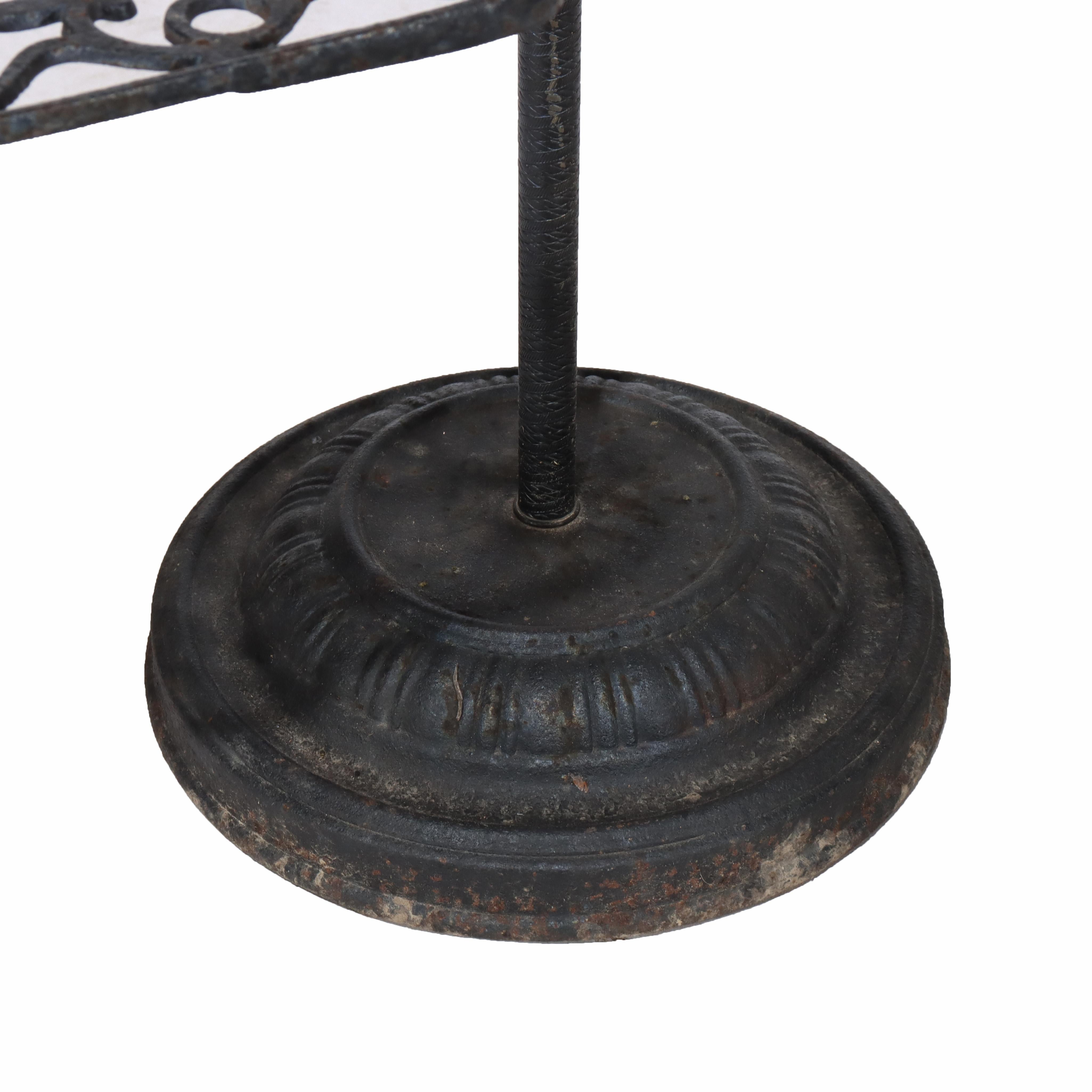 Ancien support de plantes réglable en fonte victorien C1868 en vente 2