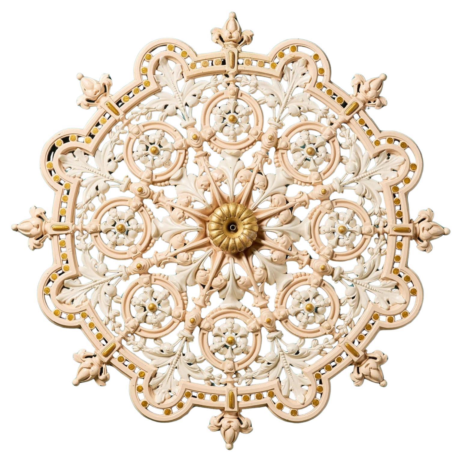 Panneau de rosace de plafond en fonte de style victorien ancien