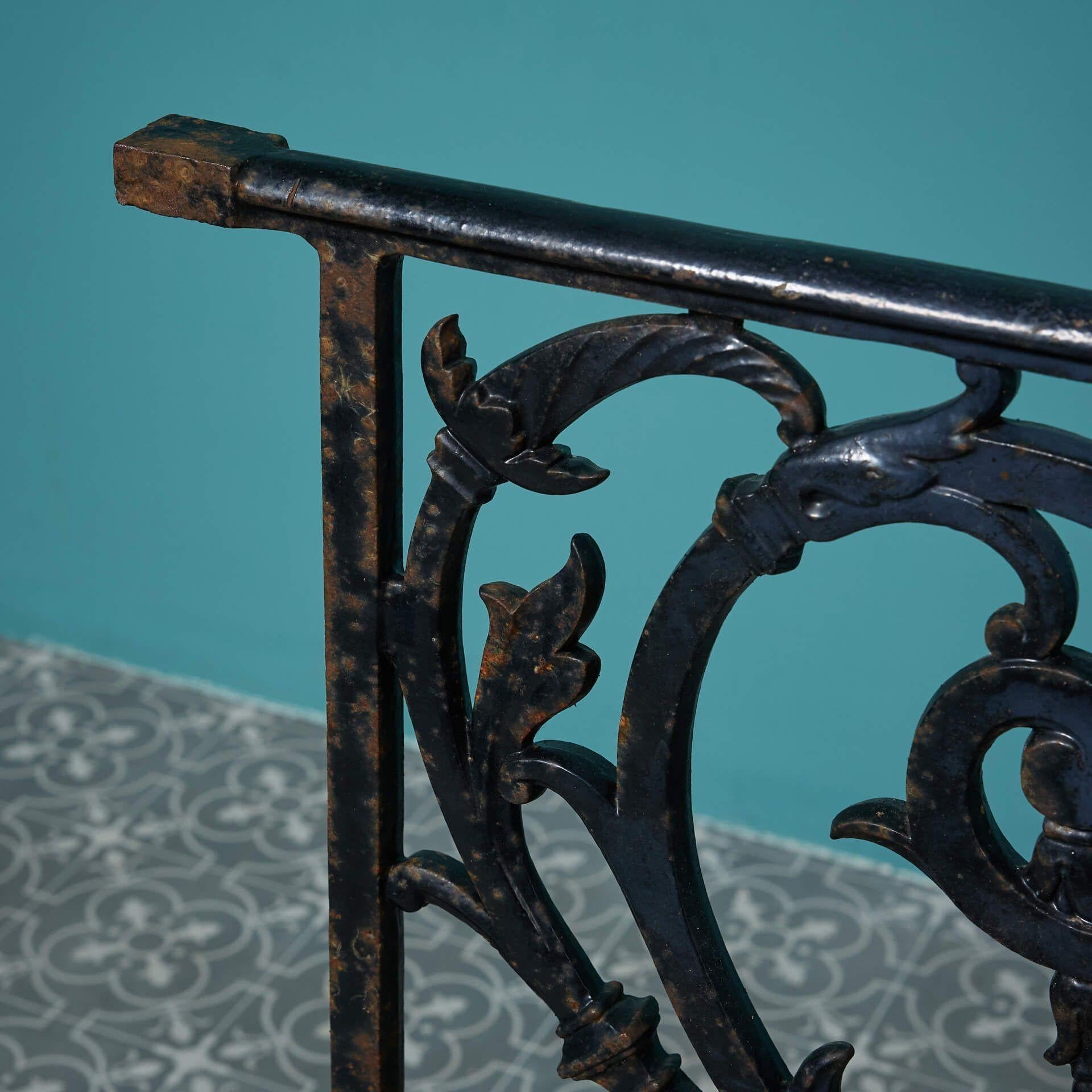 Inglese Antico pannello decorativo per ringhiera in ghisa vittoriana in vendita