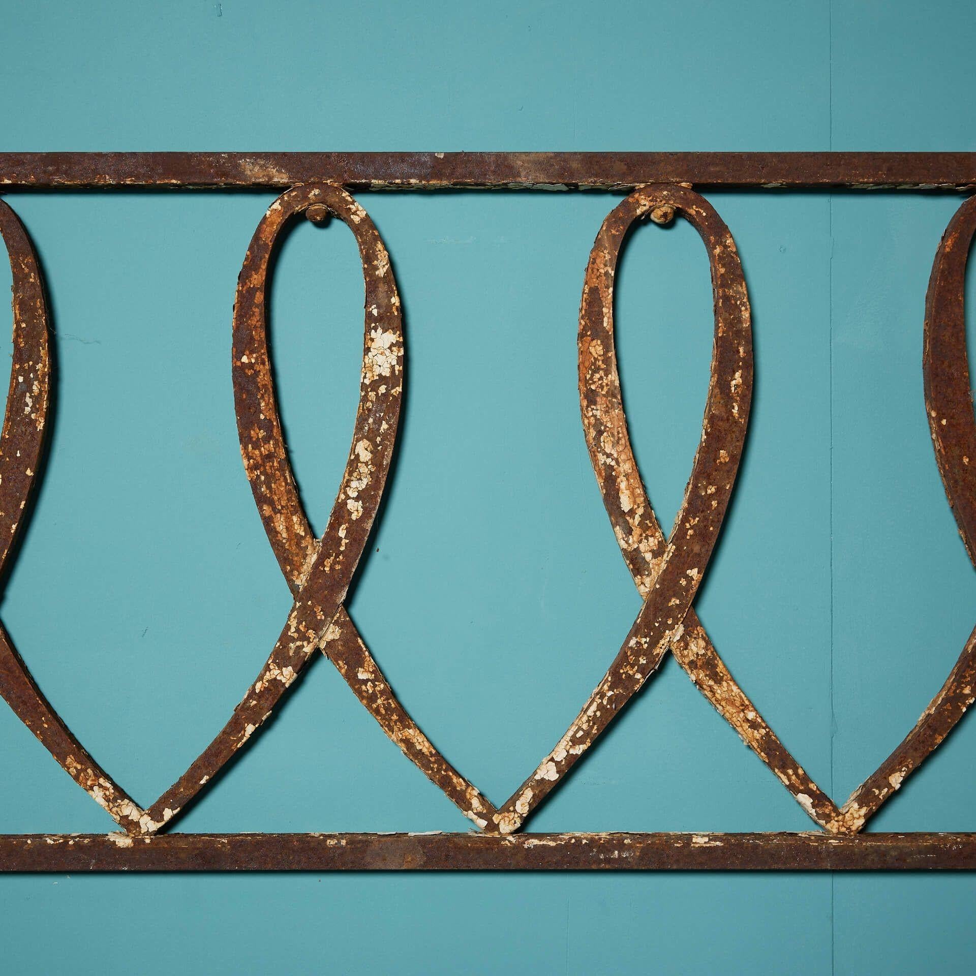 Antike viktorianische dekorative Wandtafel aus Gusseisen (Englisch) im Angebot