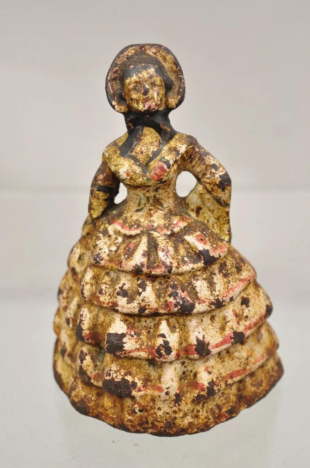 Antique victorien, figuré en fonte, petite jupe cerclée et fermoir de porte peint en vente 2