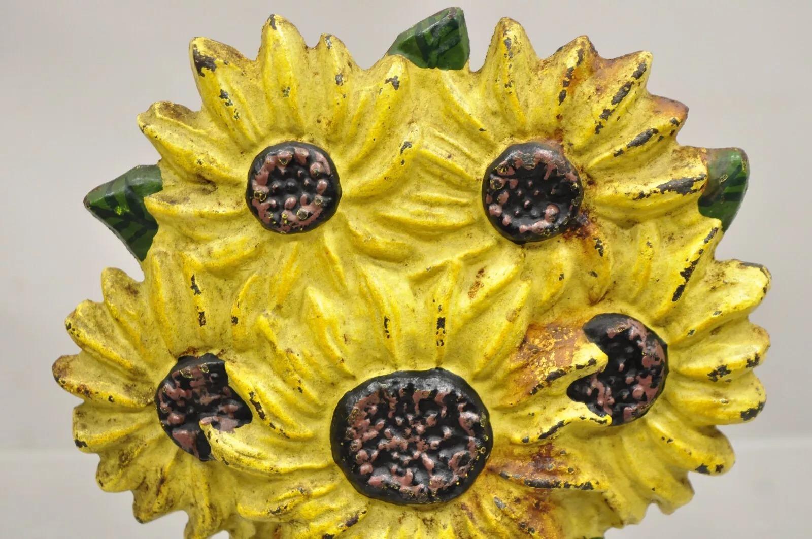 Antique Victorian Cast Iron Figural Yellow Sunflower Bouquet Painted Door Stop In Good Condition In Philadelphia, PA