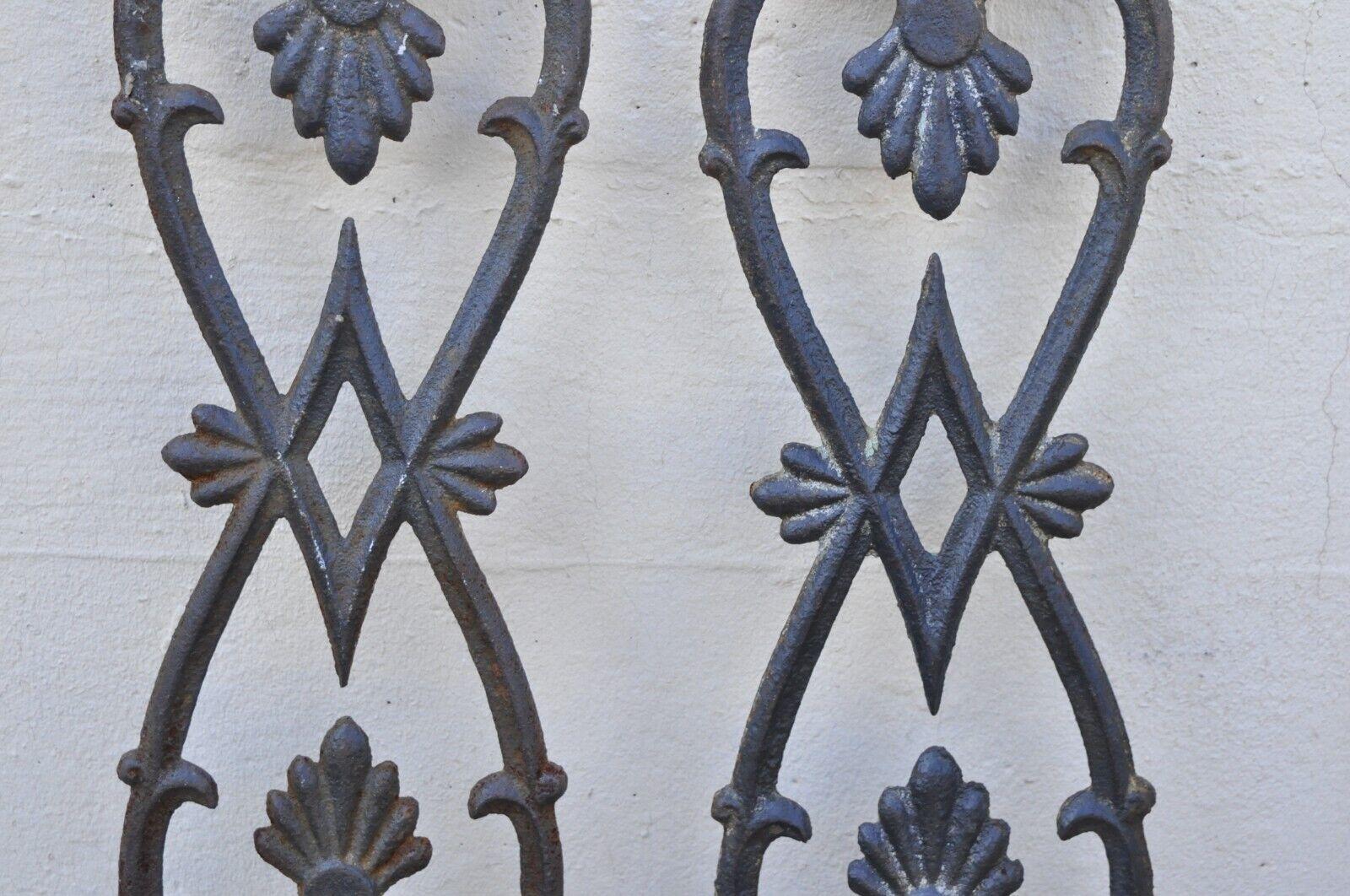 Antique Victorian Cast Iron Gate Supports Architectural Elements, a Pair In Good Condition For Sale In Philadelphia, PA