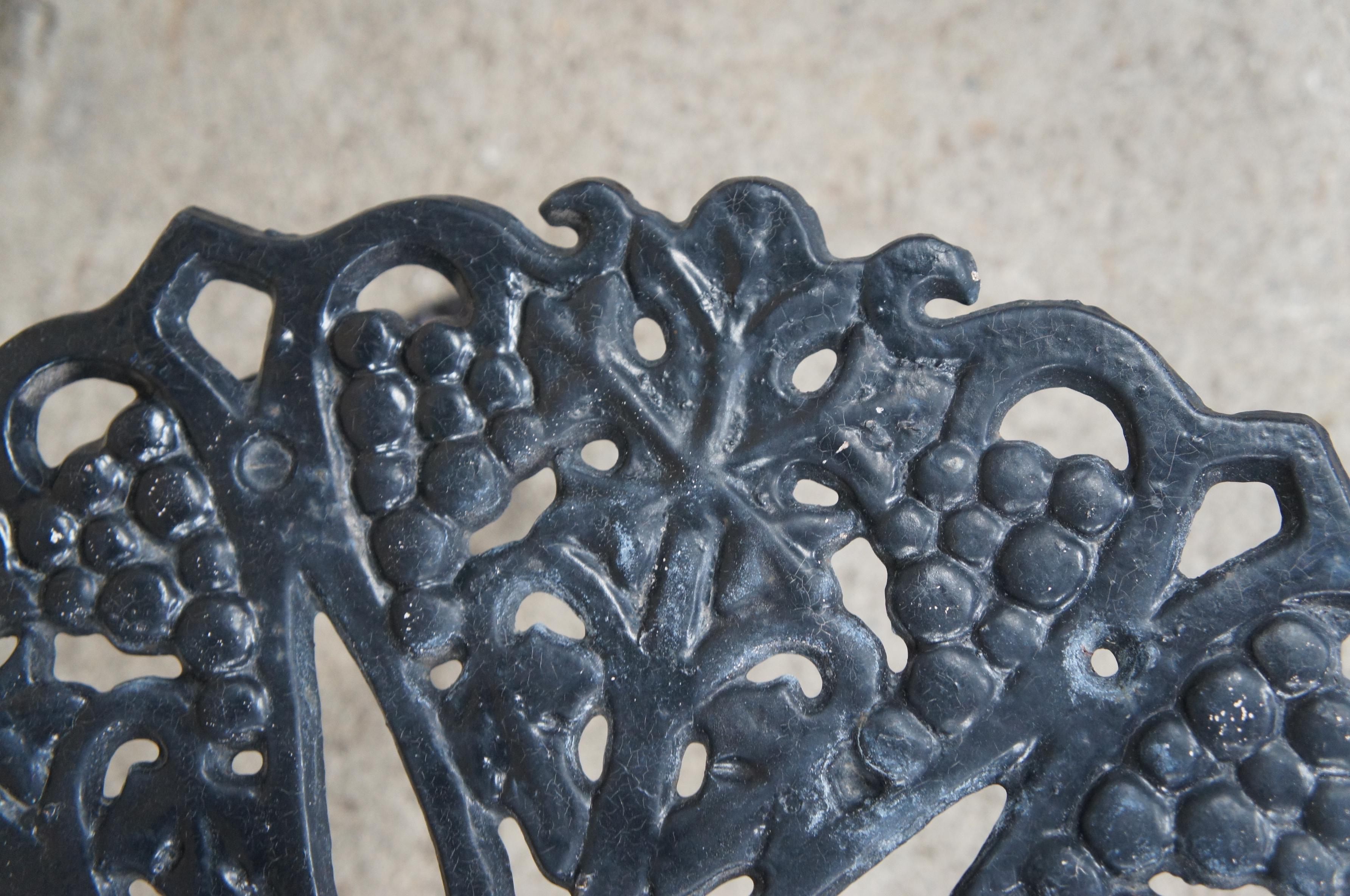 Antique Victorian Cast Iron Grapevine Leaves Patio Garden Outdoor Bistro Table  1