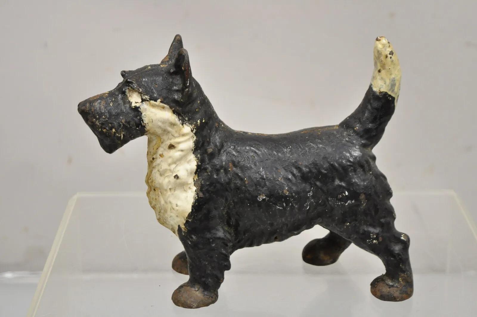 Antiker viktorianischer gusseiserner, schwarz lackierter, kleiner Scottie-Hunde-Türstopper mit Metalllackierung (Eisen) im Angebot