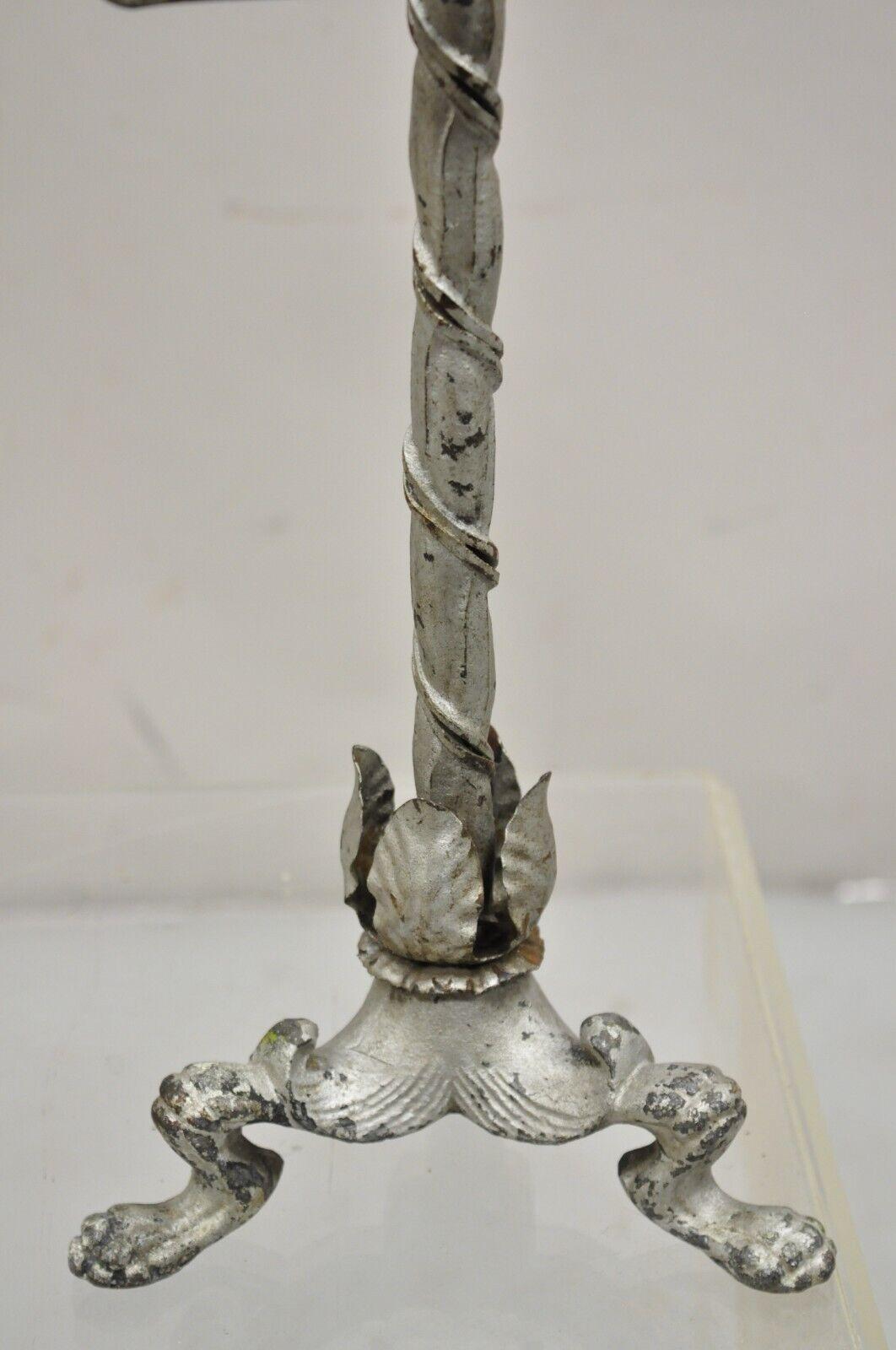 XIXe siècle Antique Victorien en fonte Tripode Pieds de pattes Magasin général Présentoir de vente au détail - Paire en vente