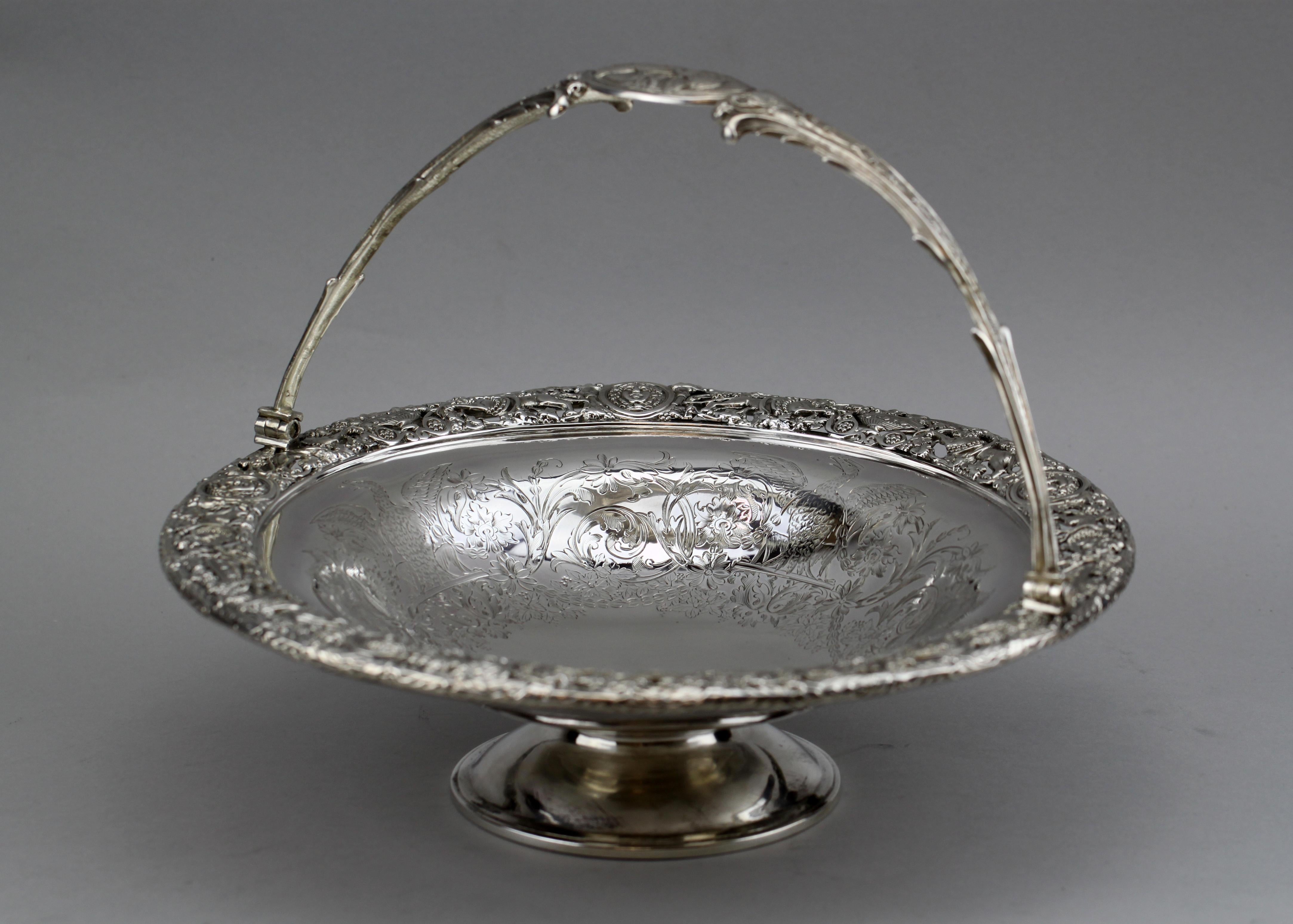 Antique Victorian Cellini style impressive fruit bowl with handle

Maker: Stephen Smith

Made in London, circa 1873

Fully hallmarked.

Dimensions:
Size diameter/height 27.7 x 7.7 cm
With handle height 20.5 cm

Weight 832