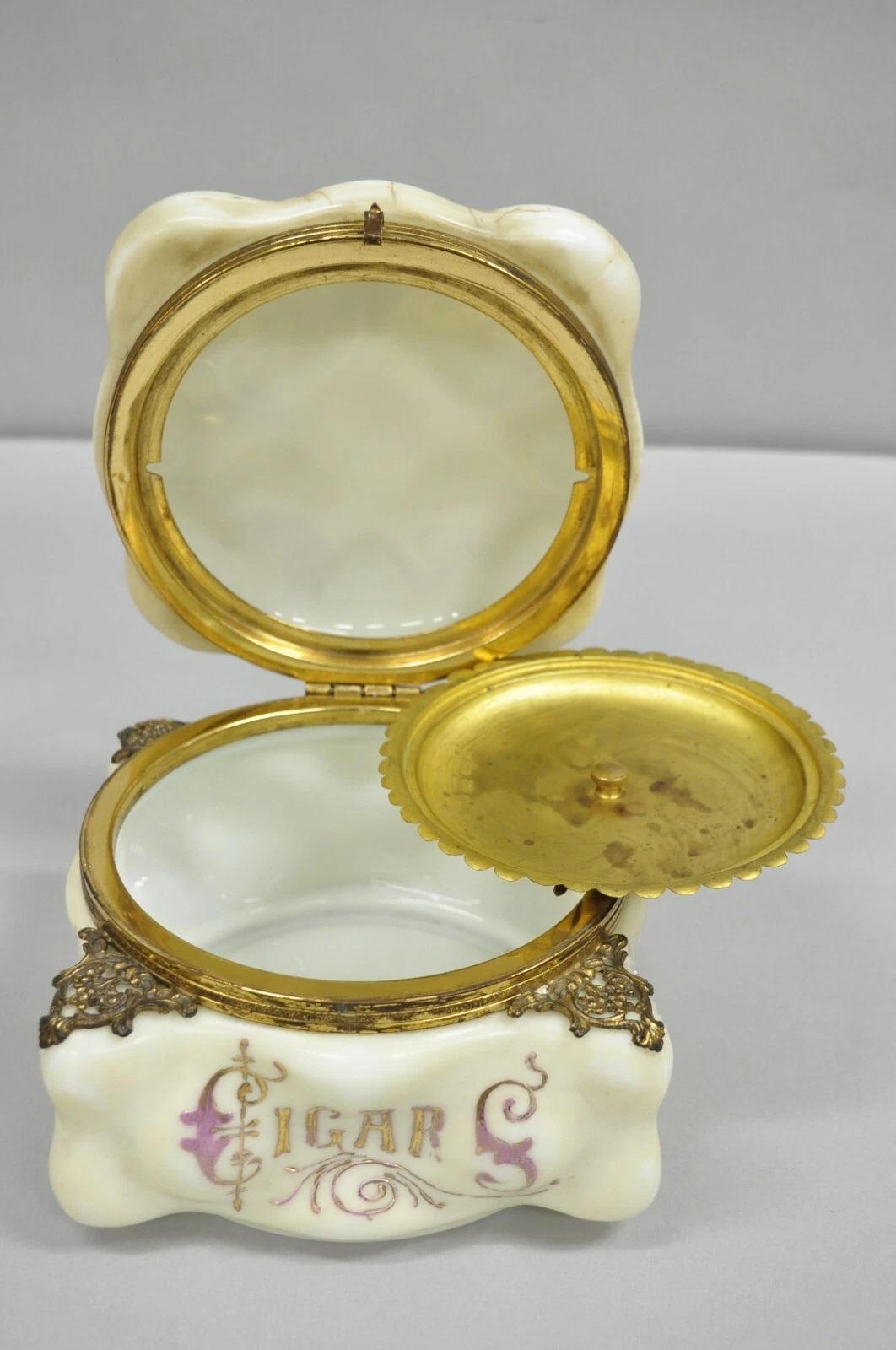 Antike viktorianische C.F. Monroe Wavecrest Art Nouveau Zigarren Humidor Glas Krug Box im Angebot 1