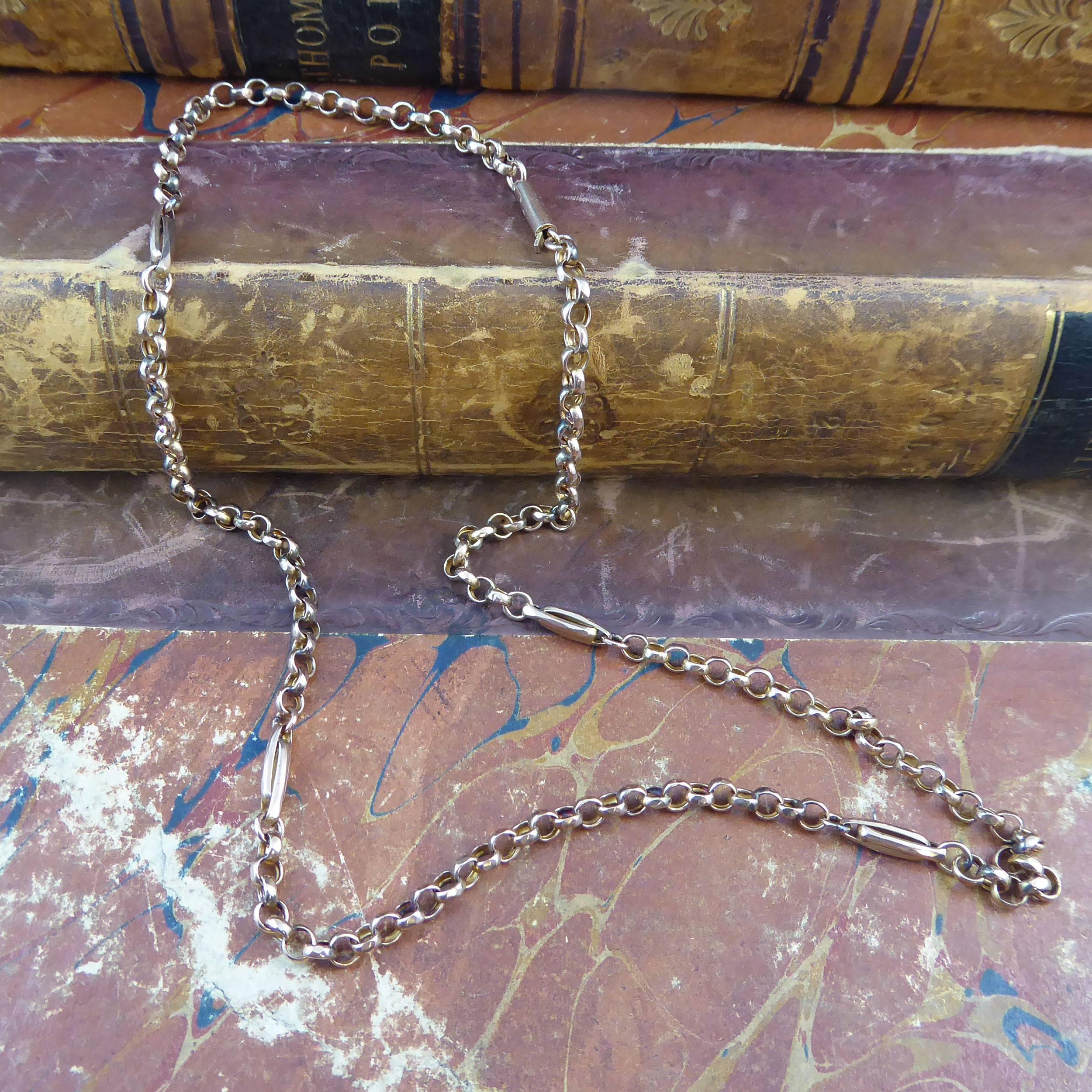 Antique Victorian Chain, 9 Carat Rose Gold, circa 1900 In Excellent Condition In Yorkshire, West Yorkshire