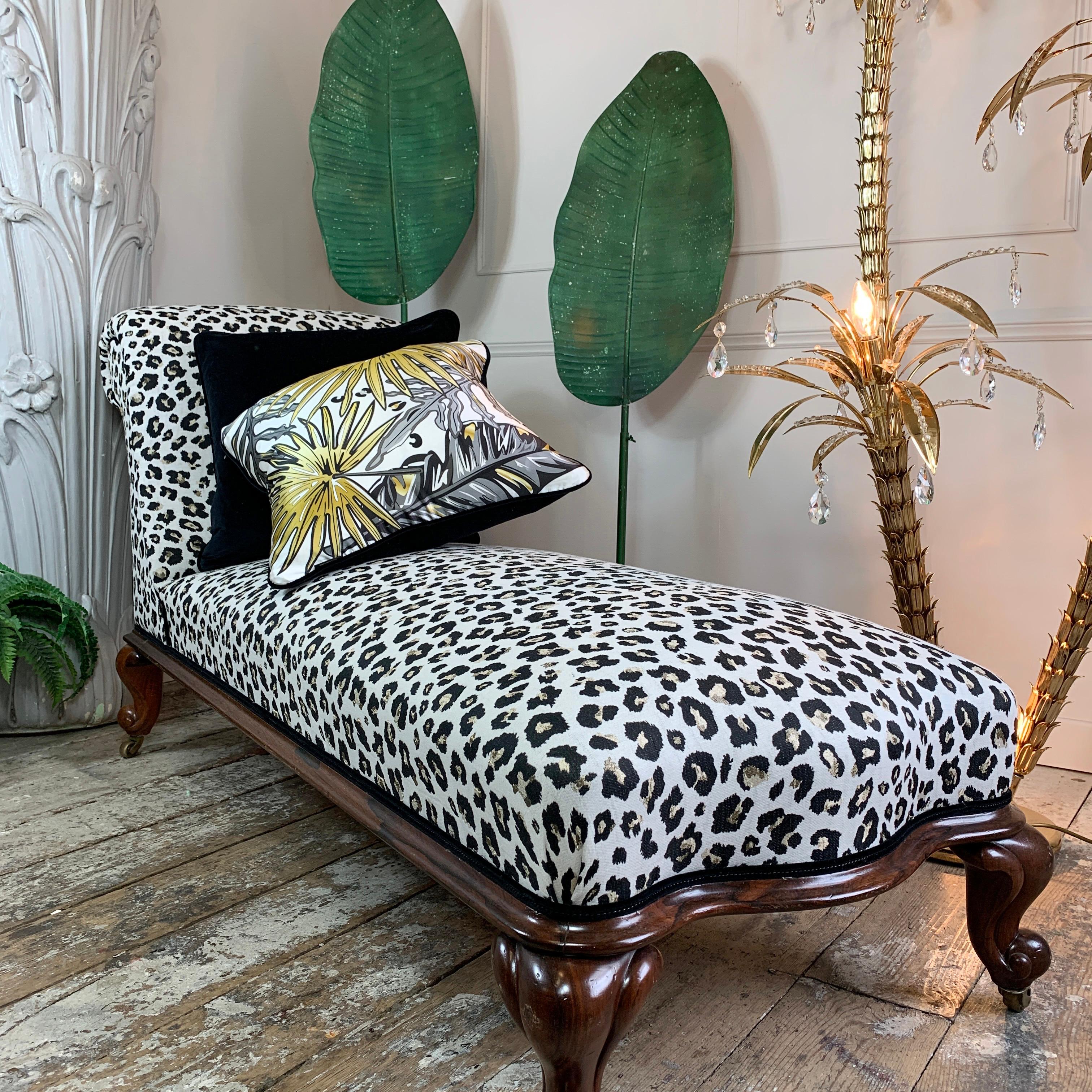 19th Century Antique Victorian Chaise Longue in Woven Leopard Jacquard For Sale