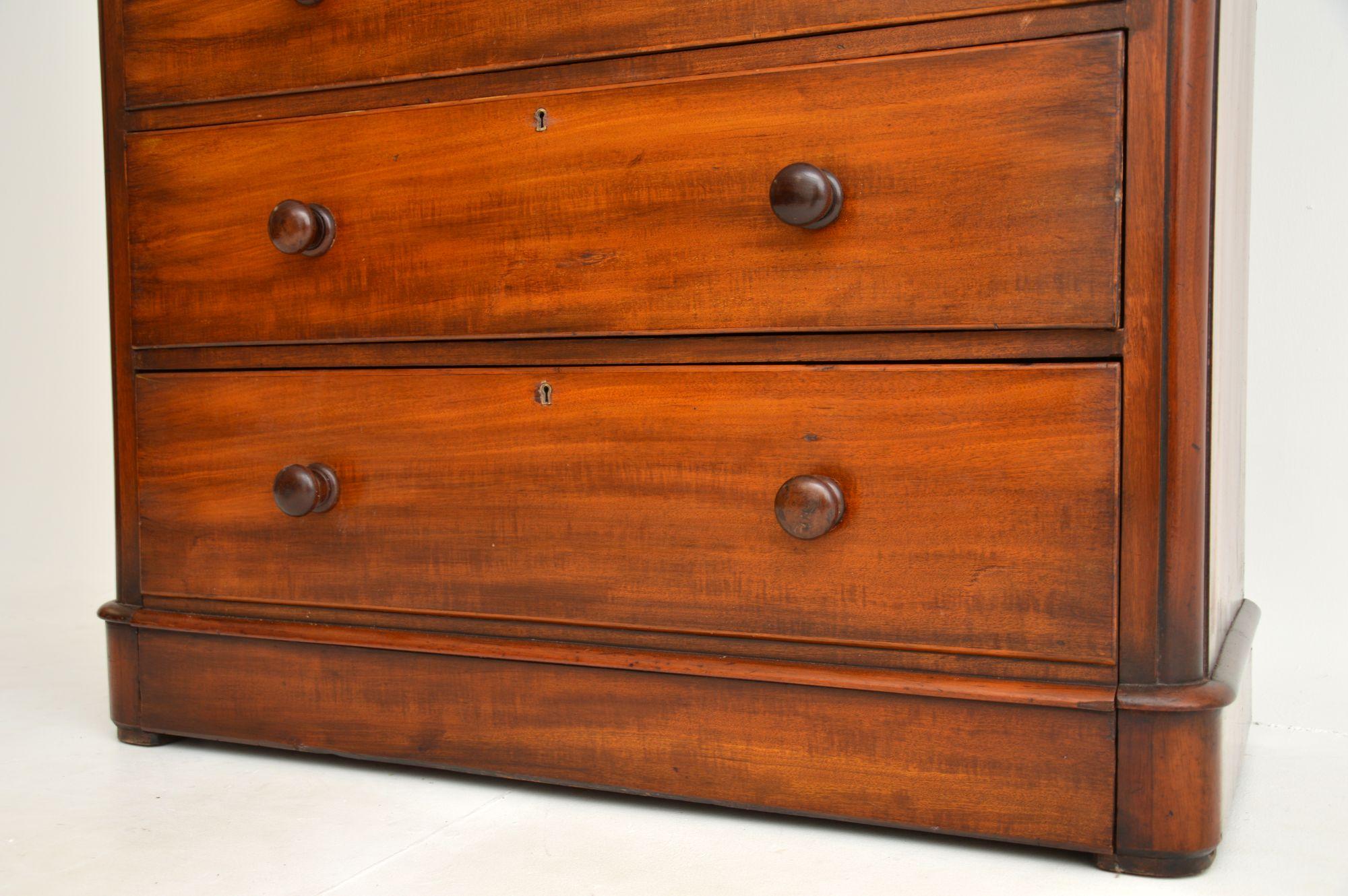 High Victorian Antique Victorian Chest of Drawers
