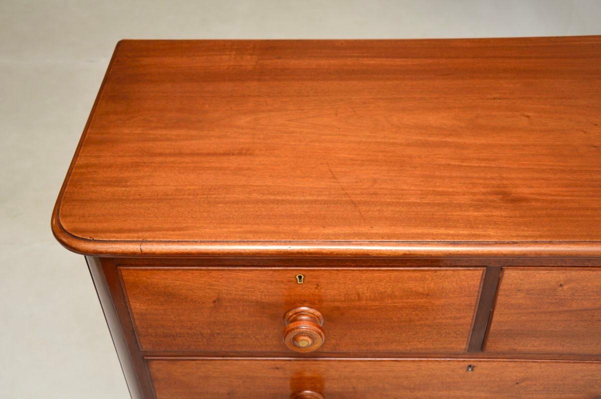 Legno Antico cassettone vittoriano in vendita