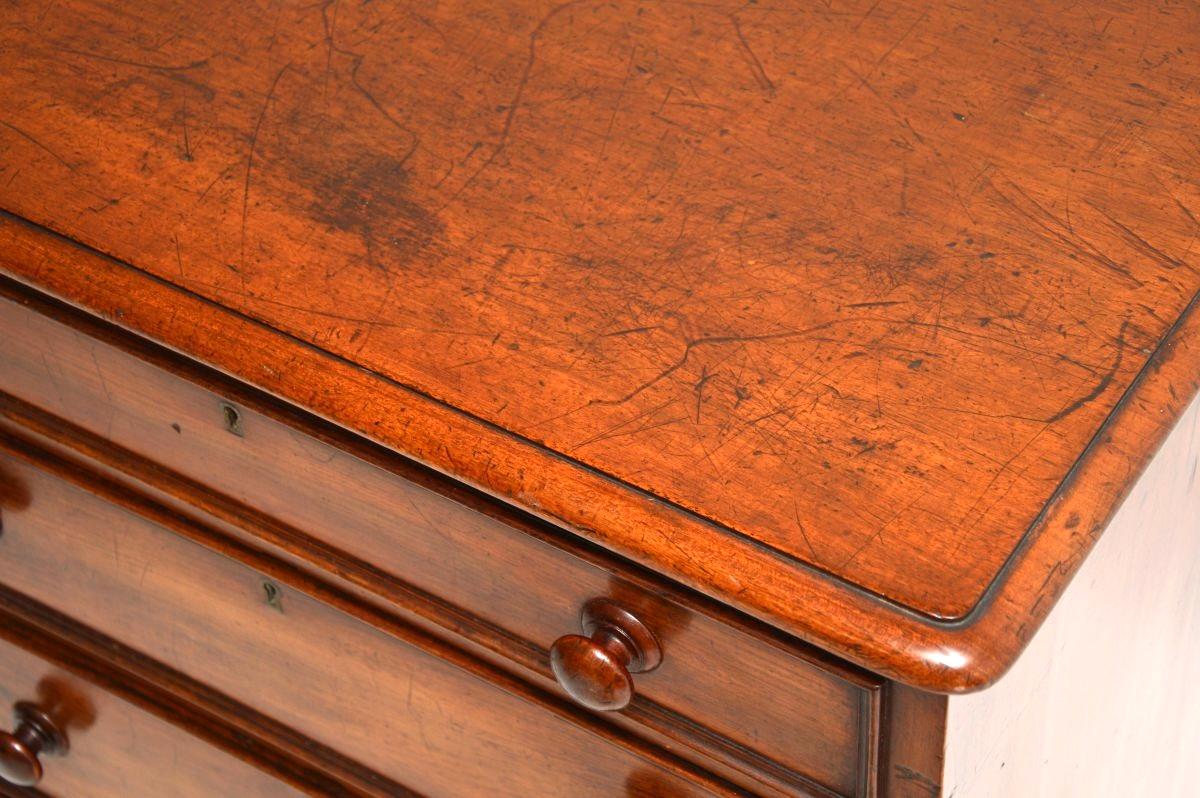 Antique Victorian Chest of Drawers For Sale 2