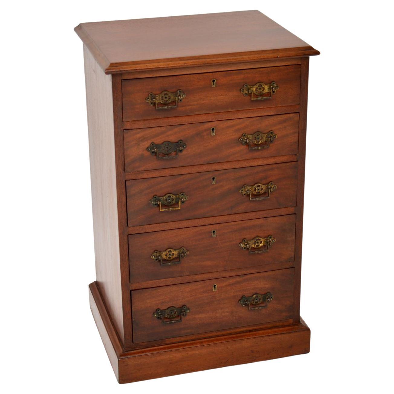 Antique Victorian Chest of Drawers