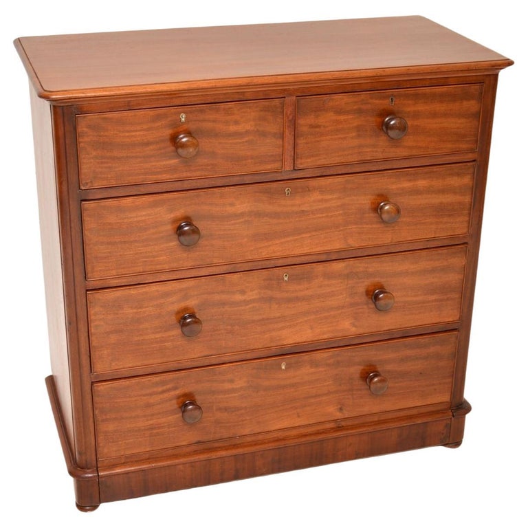 Antique Victorian Chest of Drawers For Sale at 1stDibs