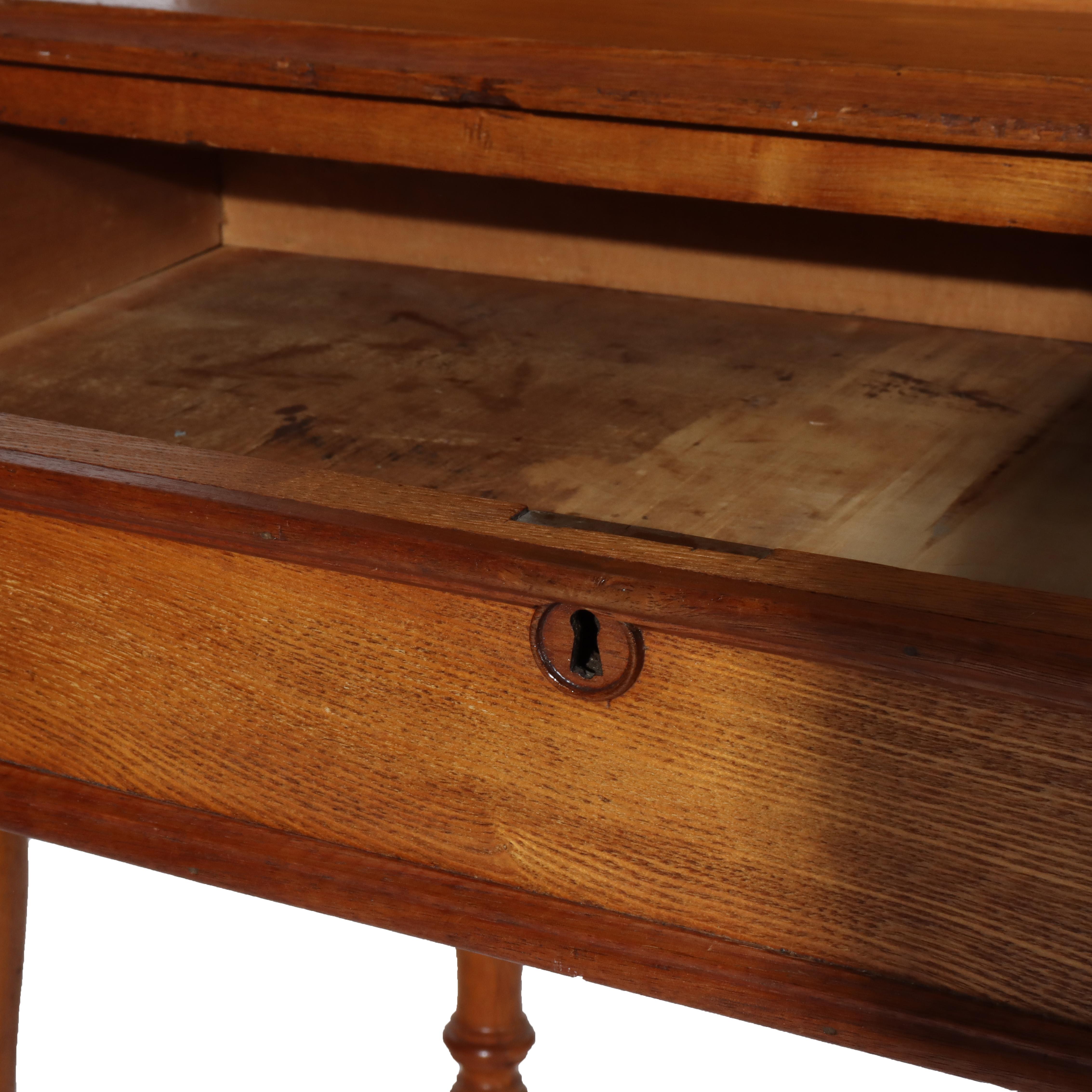 Ancien bureau victorien en châtaignier et noyer de style Plantation c1890 en vente 4