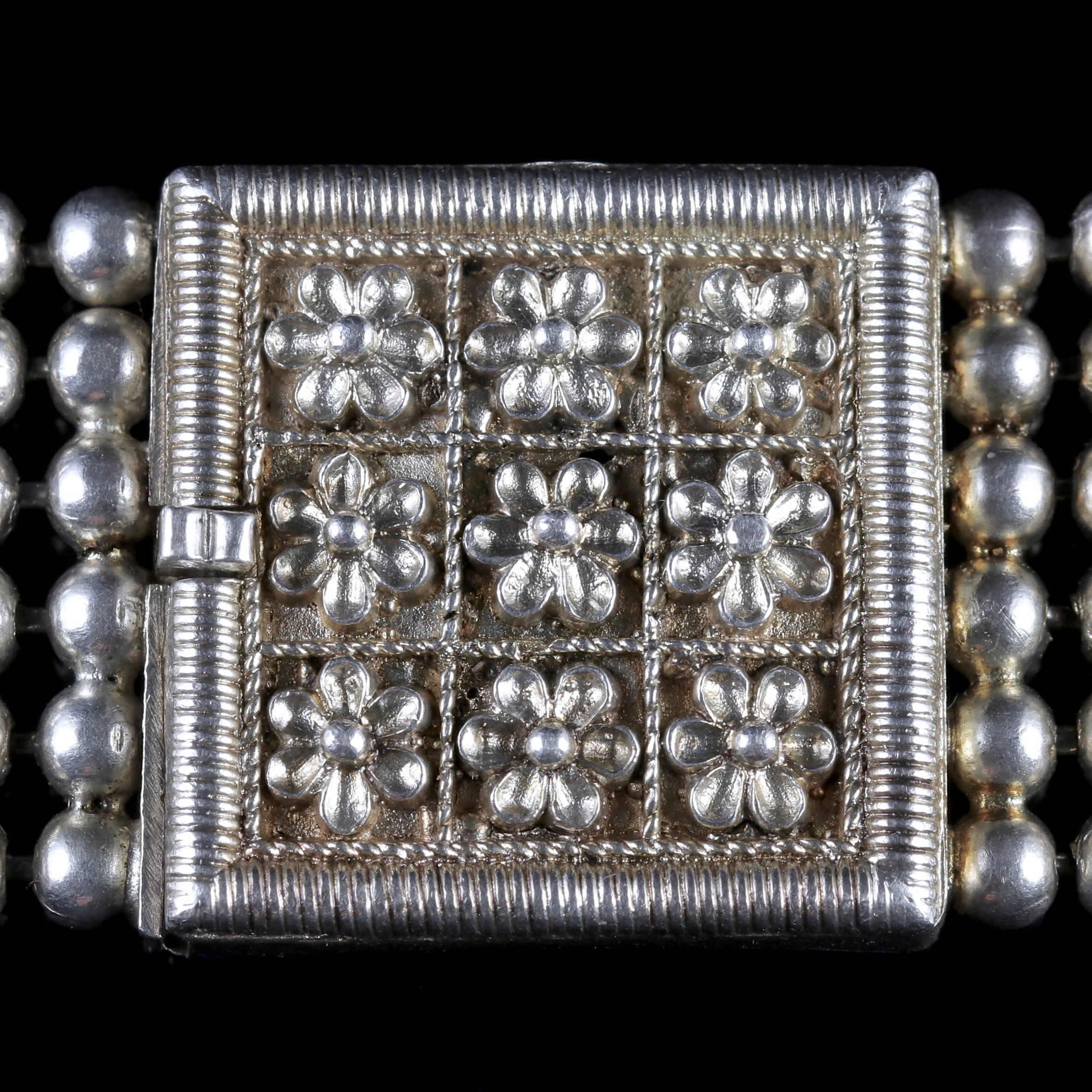 Antique Victorian Choker Necklace Silver Bracelets, circa 1880 1