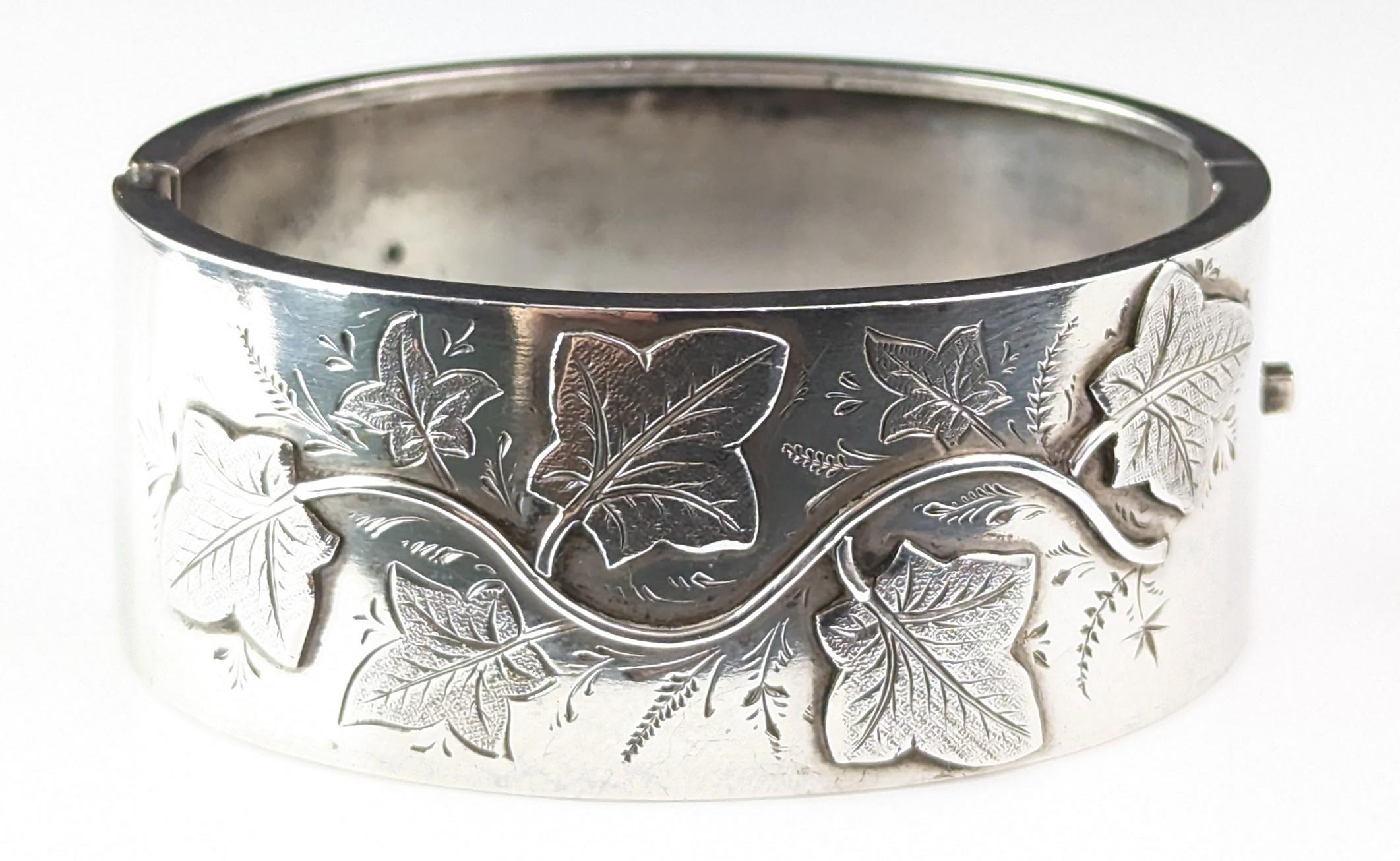 Women's Antique Victorian chunky silver bangle, Ivy leaf  For Sale