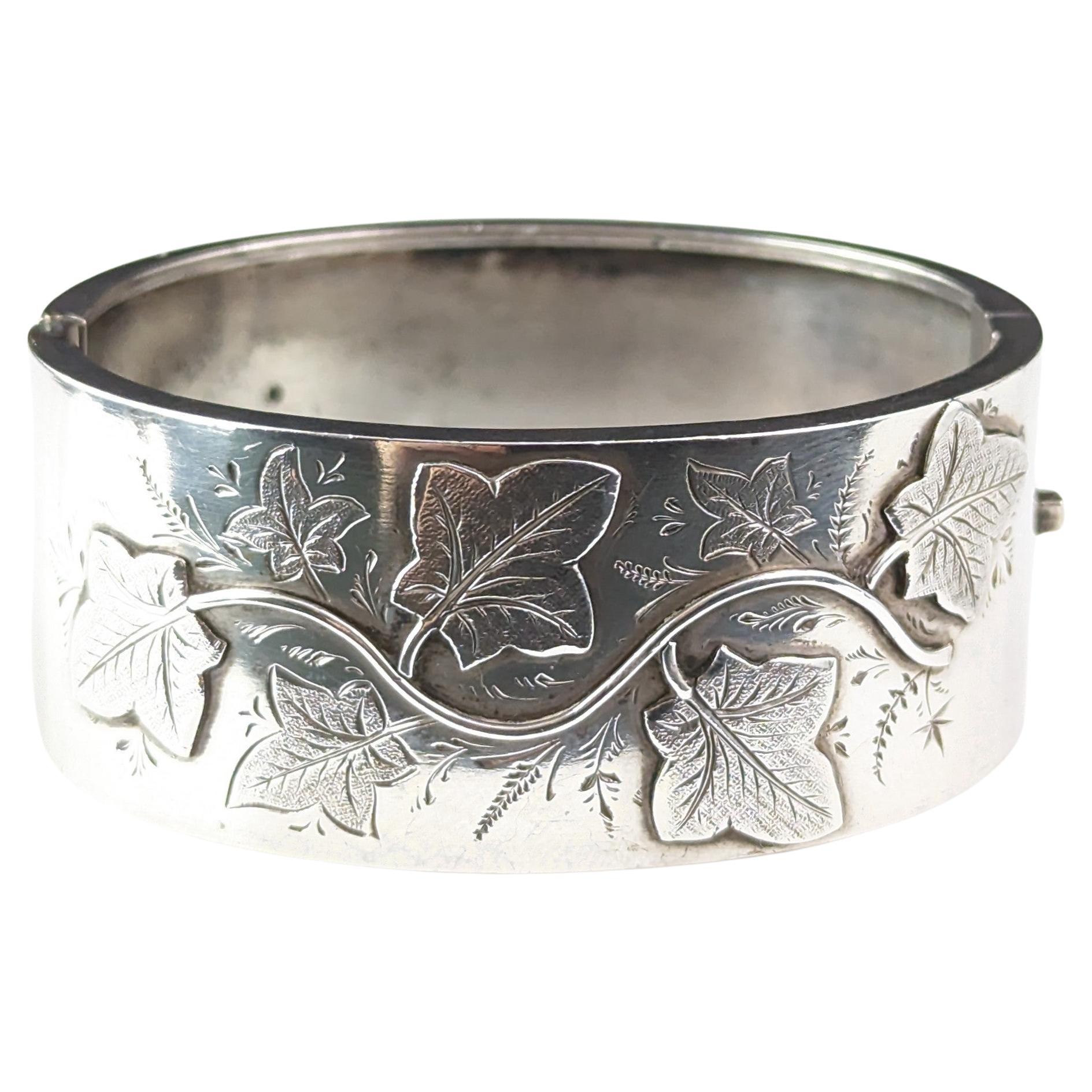 Antique Victorian chunky silver bangle, Ivy leaf  For Sale